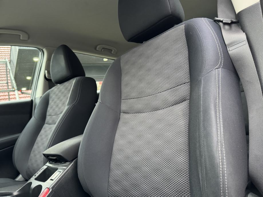 Nissan Qashqai 1,6 dCi ⭐ Kamera, Grij.Sjed., Navi ⭐ 119.000 km, fotografija 13