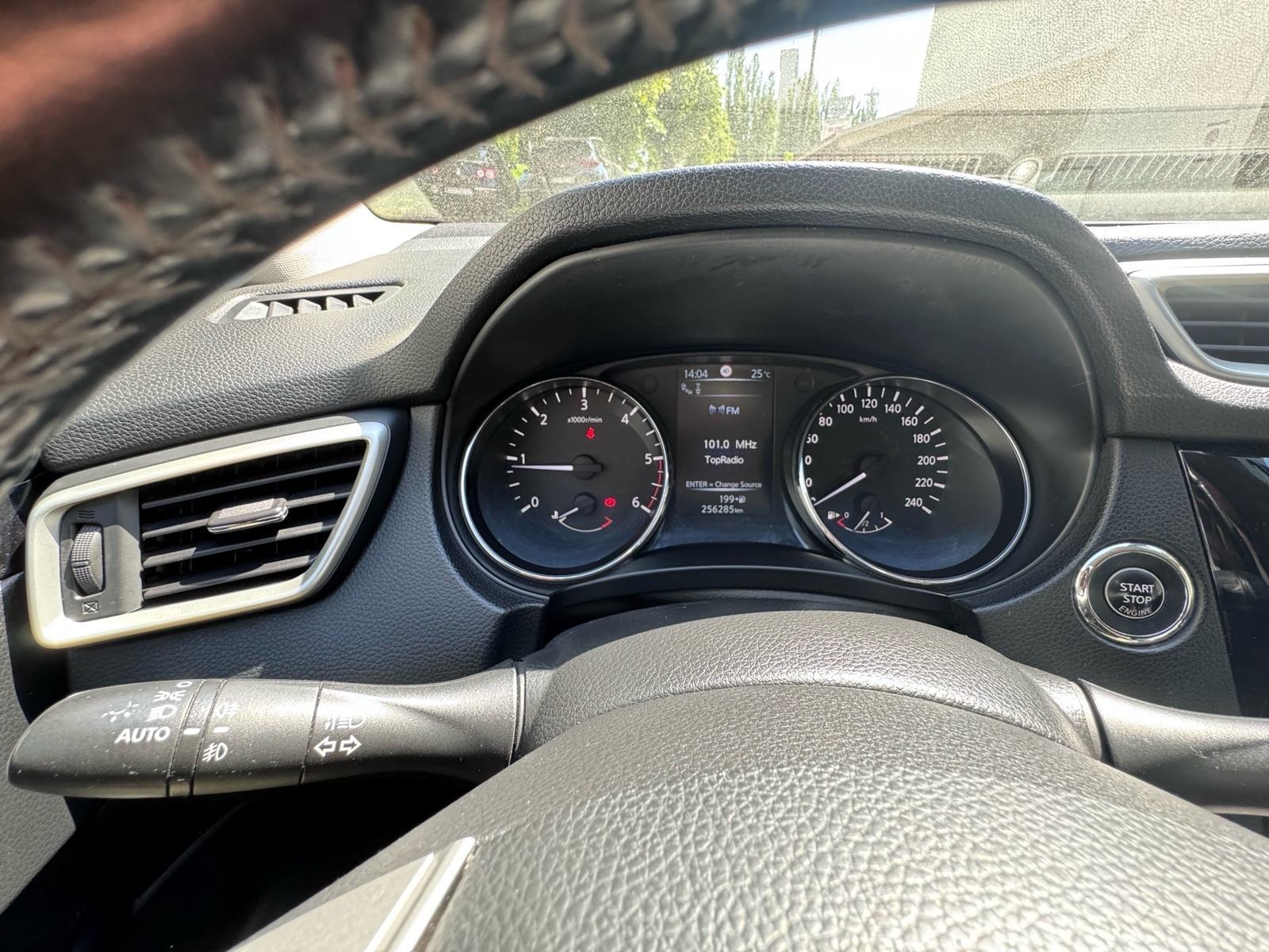 Nissan Qashqai 1,6 dCi oprema Tekna, fotografija 3