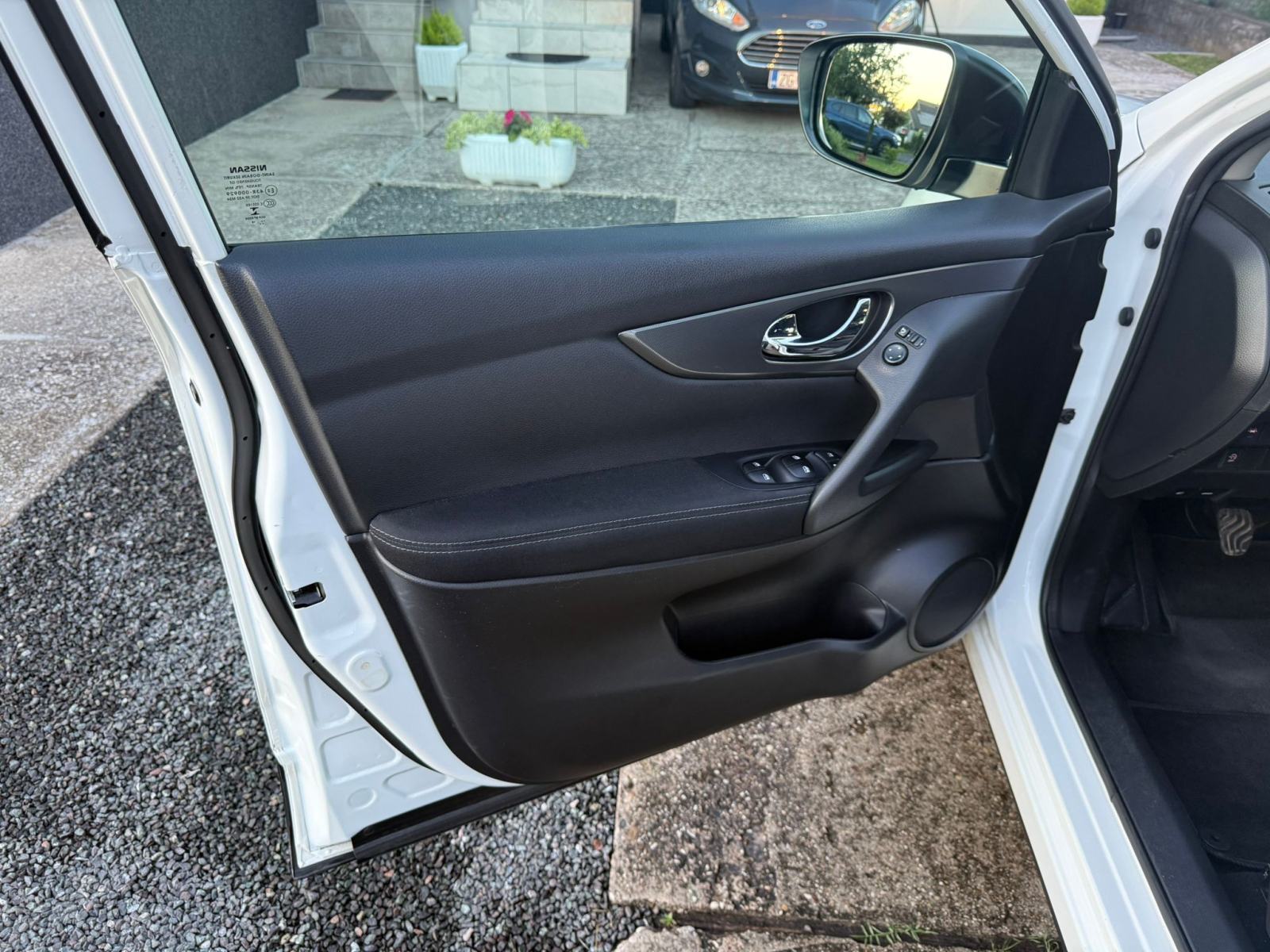 Nissan Qashqai 1,6 dCi kamera, panorama, reg. 11.2026., fotografija 13