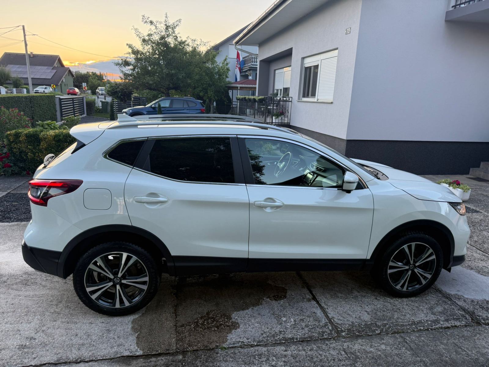 Nissan Qashqai 1,6 dCi kamera, panorama, reg. 11.2026., fotografija 2