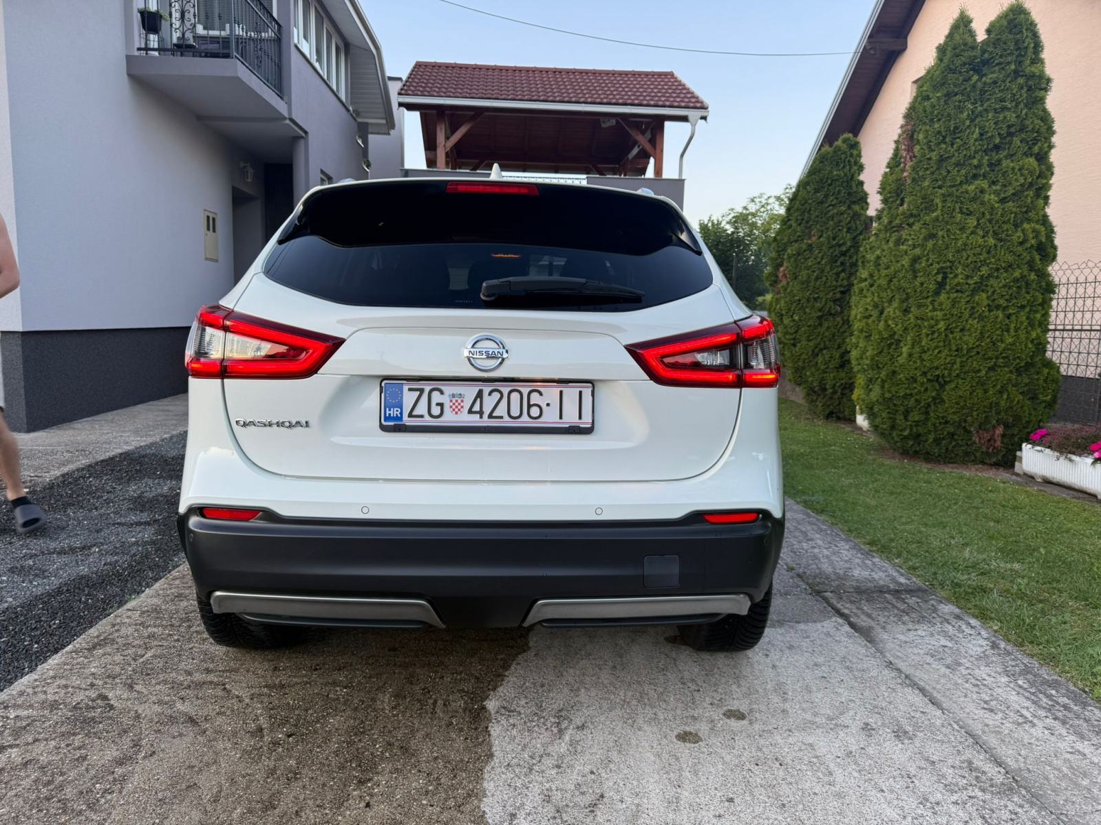Nissan Qashqai 1,6 dCi kamera, panorama, reg. 11.2026., fotografija 11
