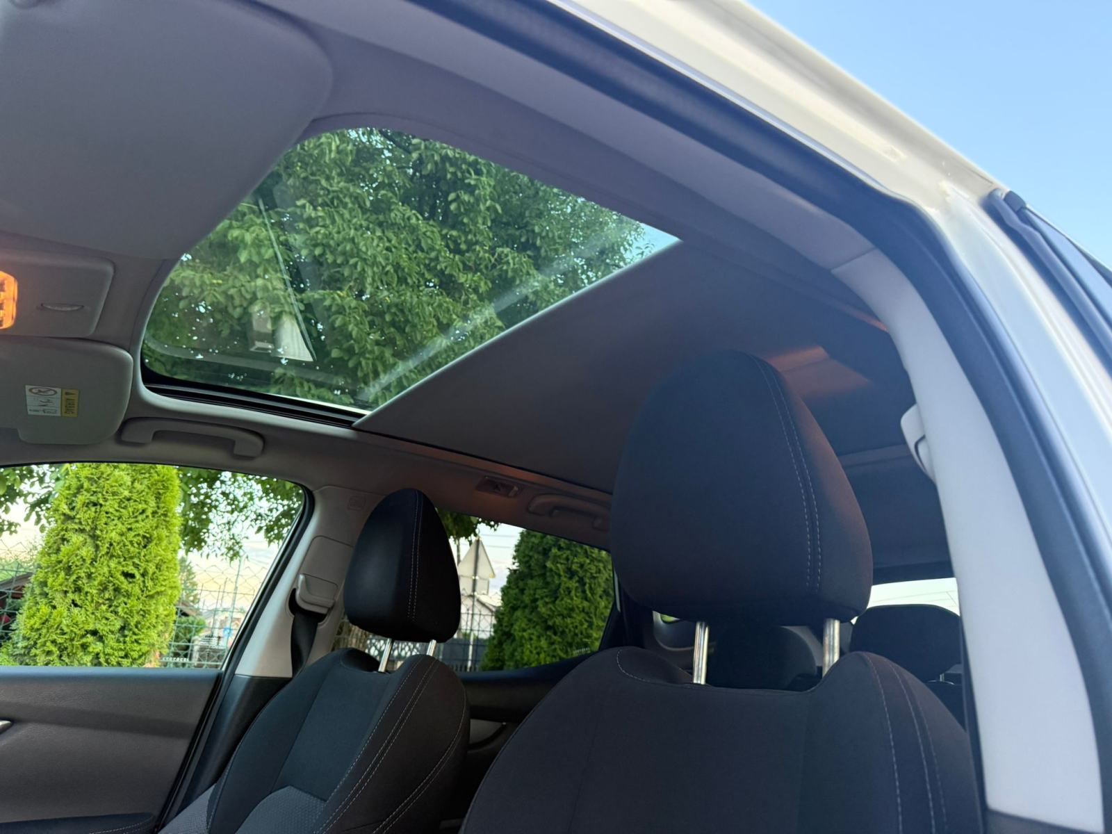 Nissan Qashqai 1,6 dCi kamera, panorama, reg. 11.2026., fotografija 17