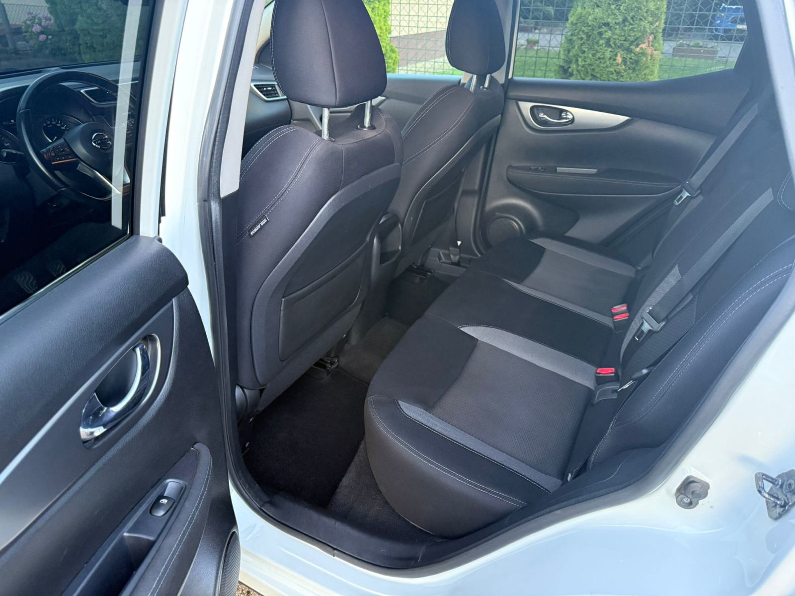 Nissan Qashqai 1,6 dCi kamera, panorama, reg. 11.2026., fotografija 15