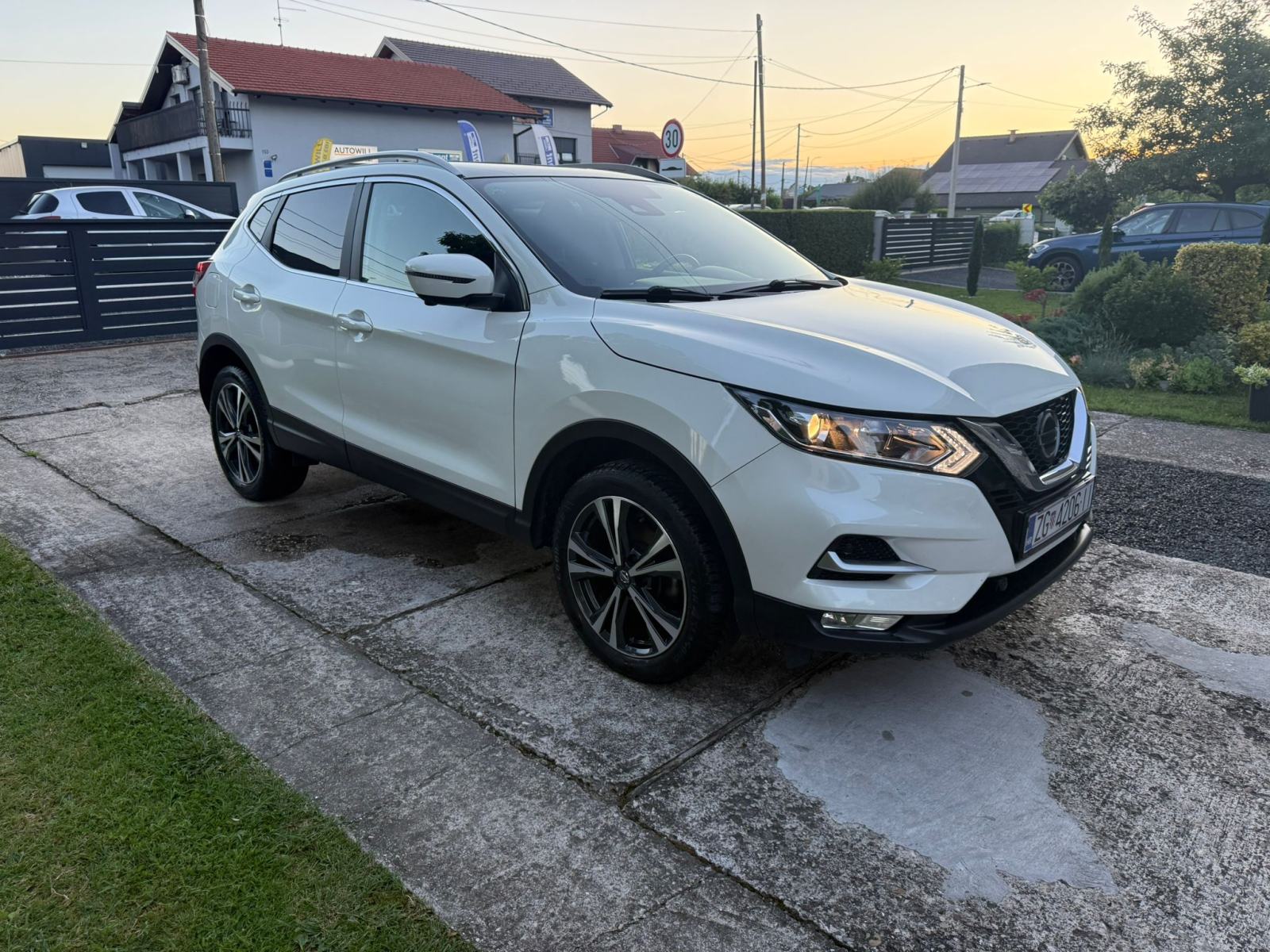 Nissan Qashqai 1,6 dCi kamera, panorama, reg. 11.2026., fotografija 4