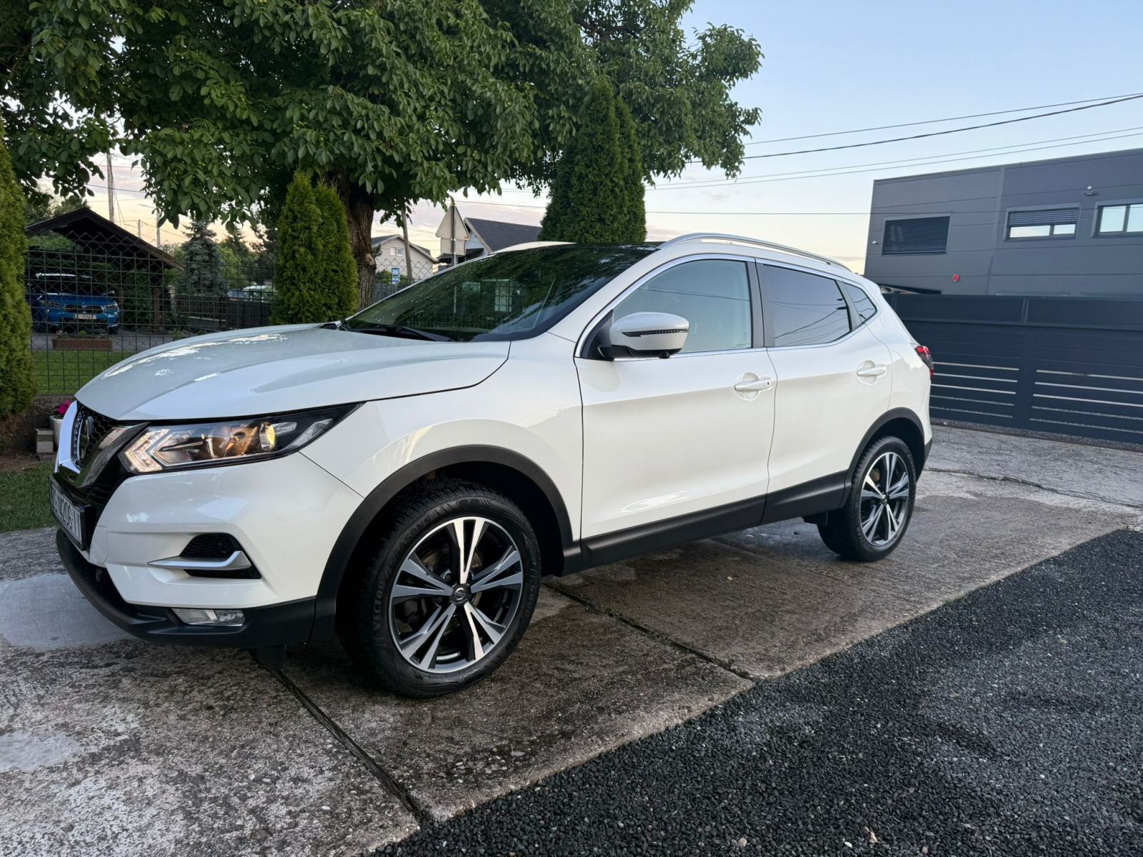 Nissan Qashqai 1,6 dCi kamera, panorama, reg. 11.2026., fotografija 1