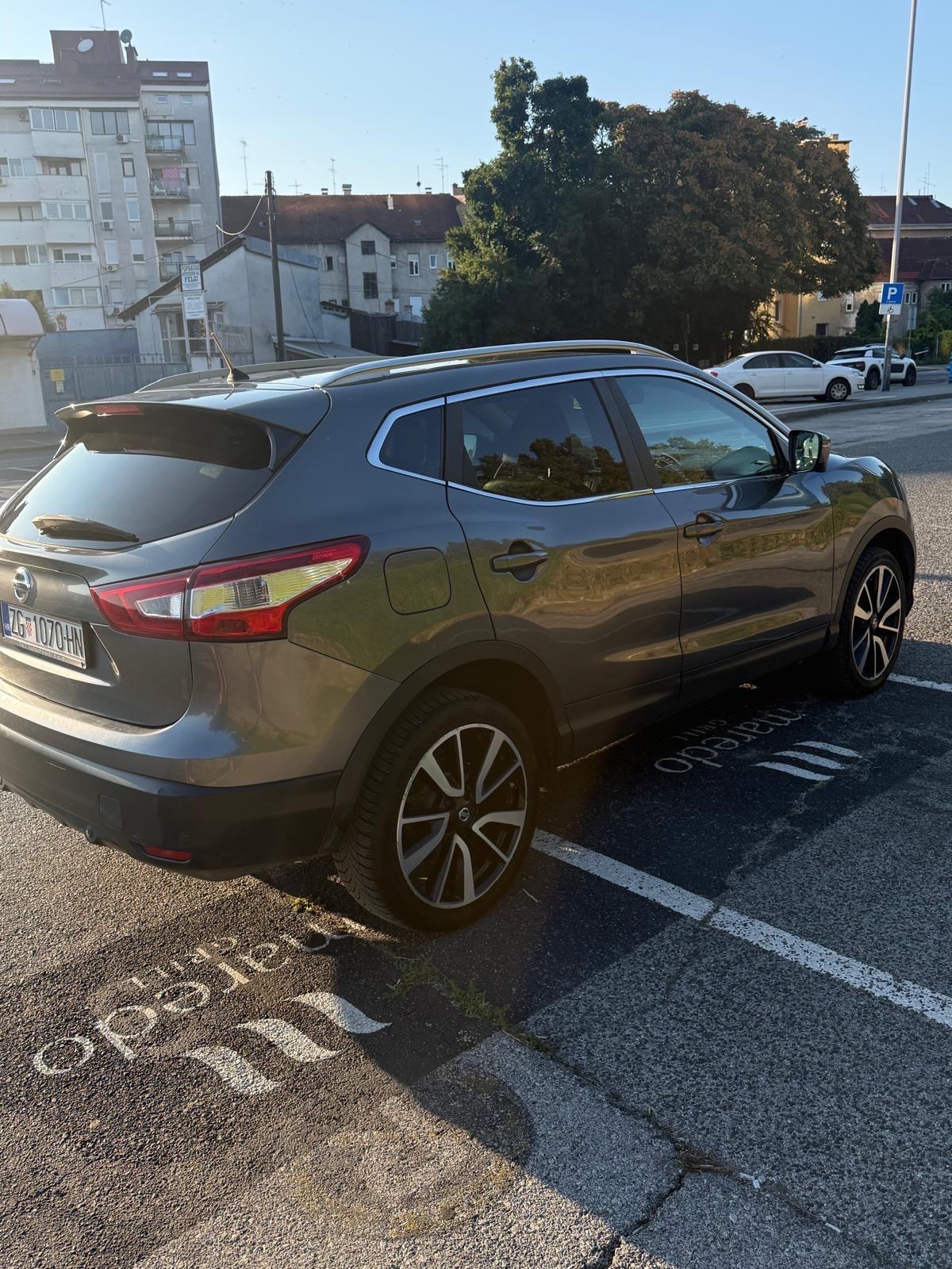 Nissan Qashqai 1,6 dCi oprema Tekna, fotografija 11