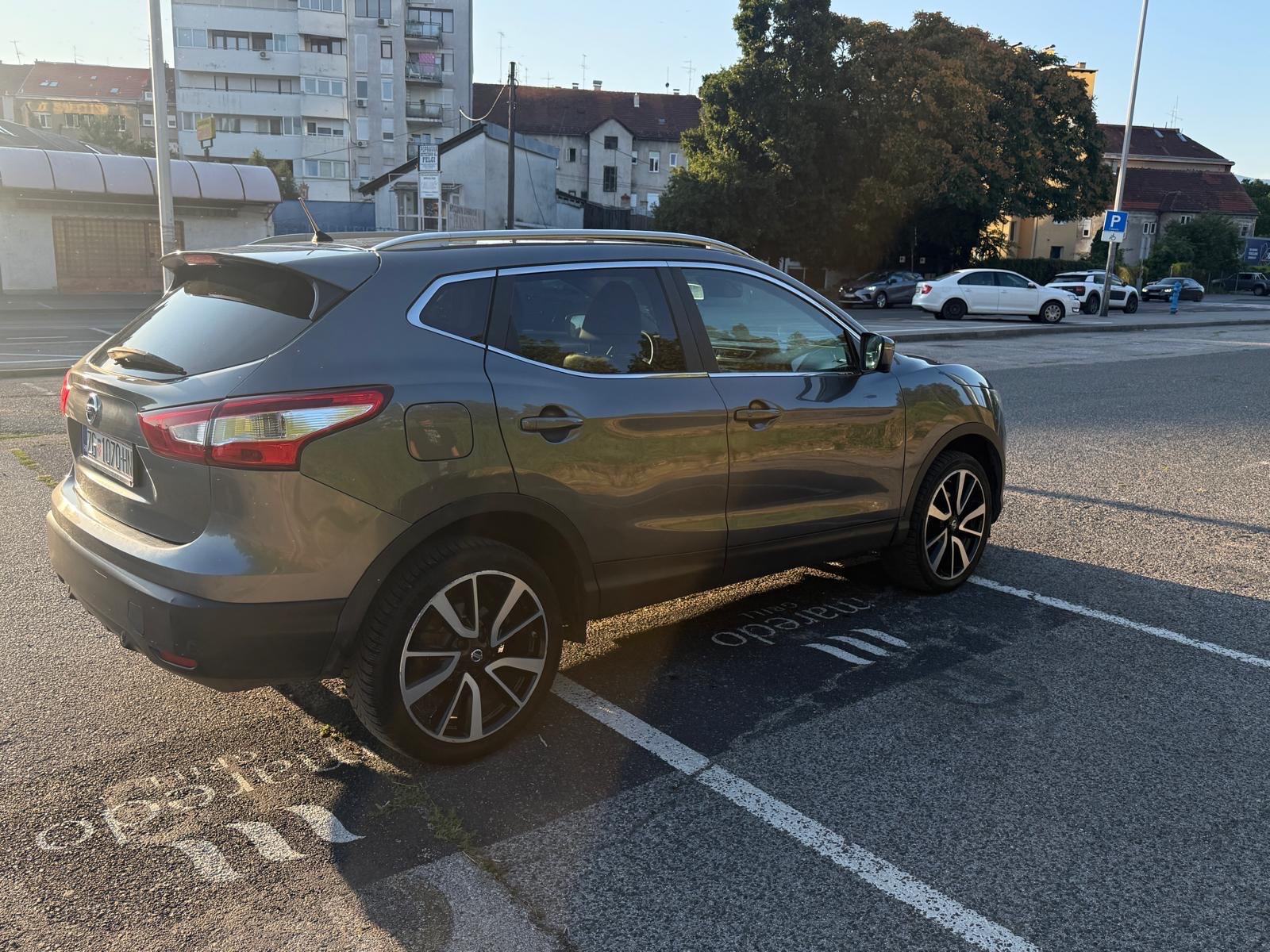 Nissan Qashqai 1,6 dCi oprema Tekna, fotografija 18