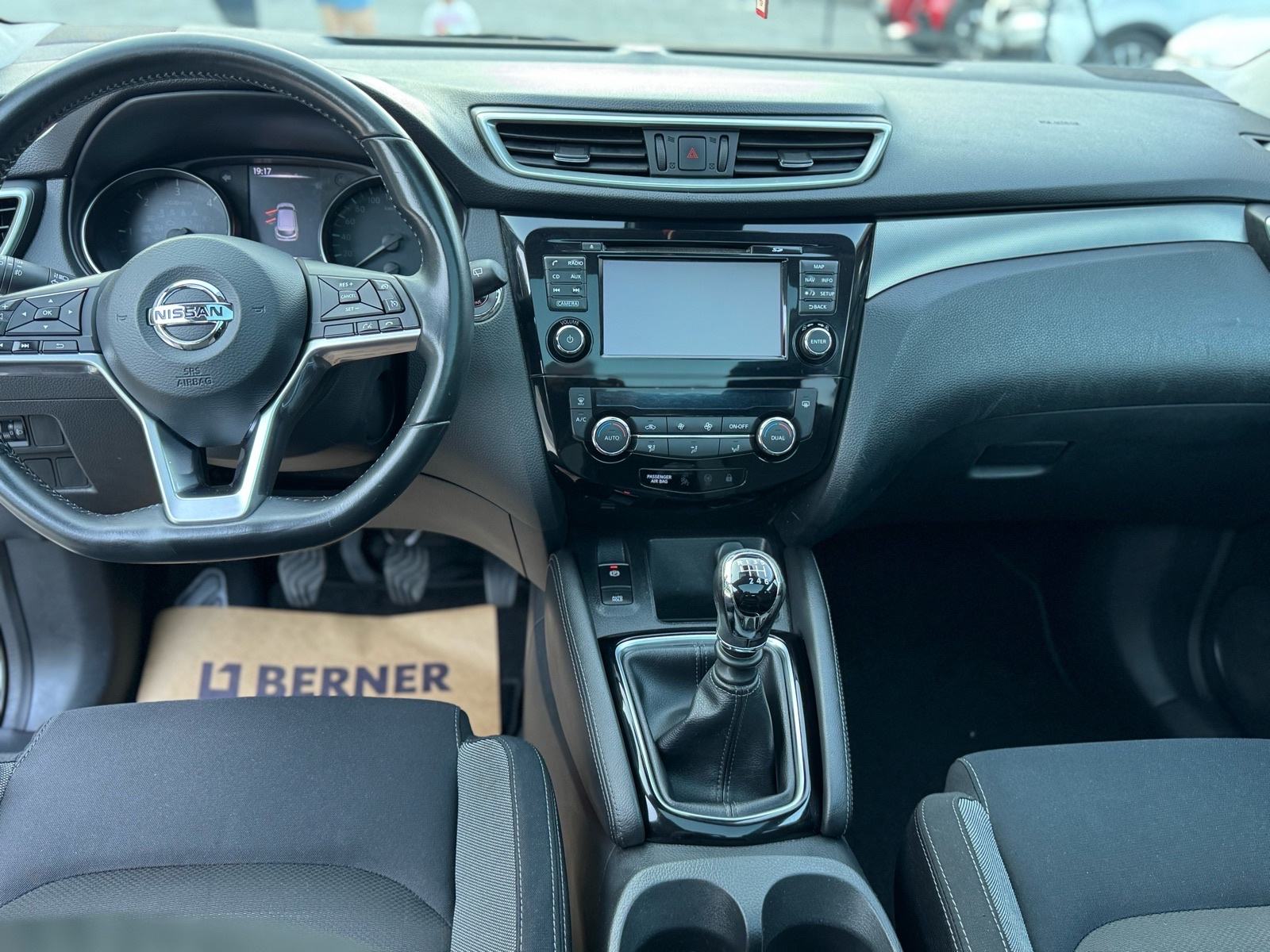 Nissan Qashqai 1,6 dCi Tekna, panorama, 360 kamera, fotografija 10