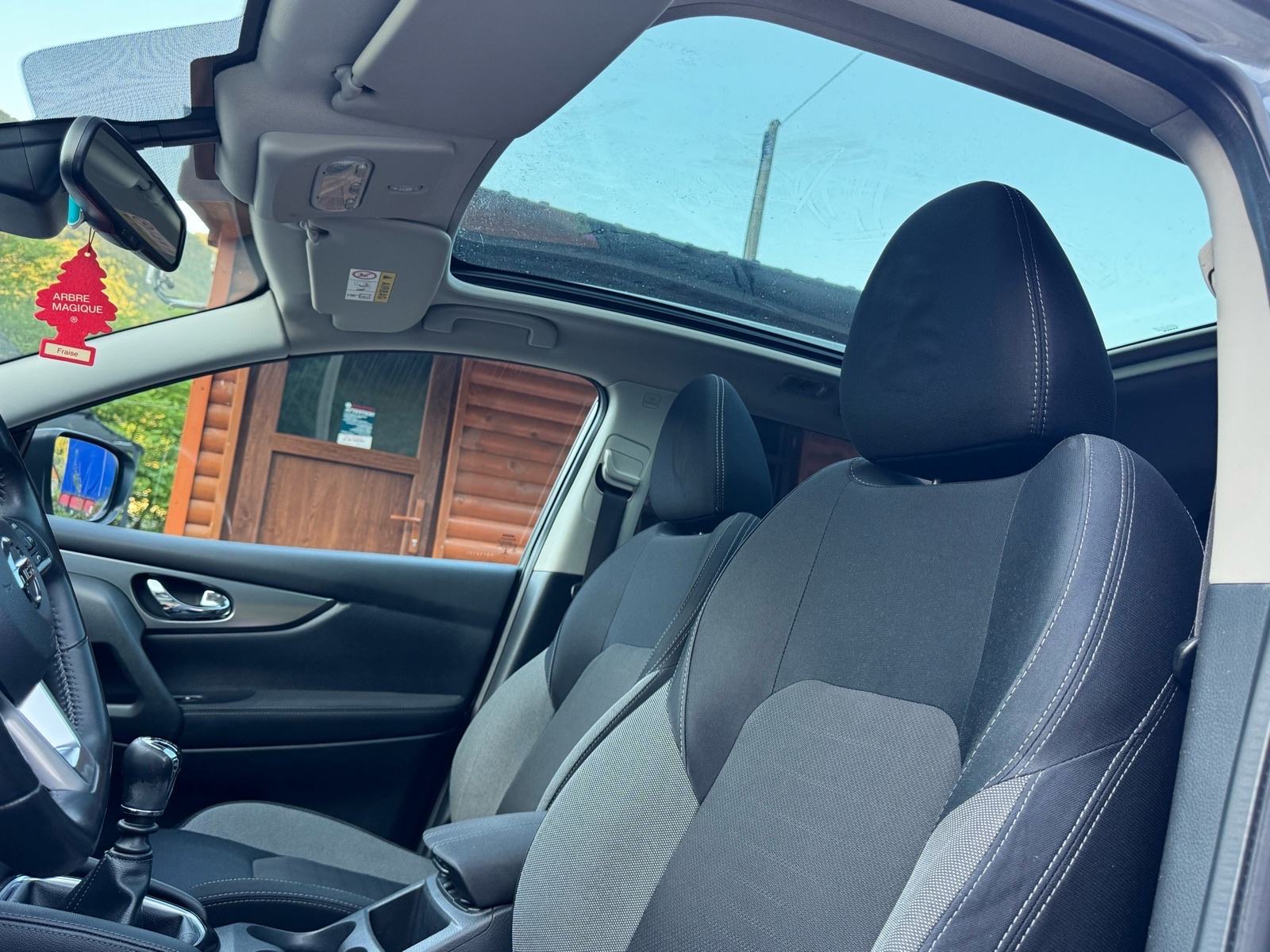 Nissan Qashqai 1,6 dCi Tekna, panorama, 360 kamera, fotografija 17