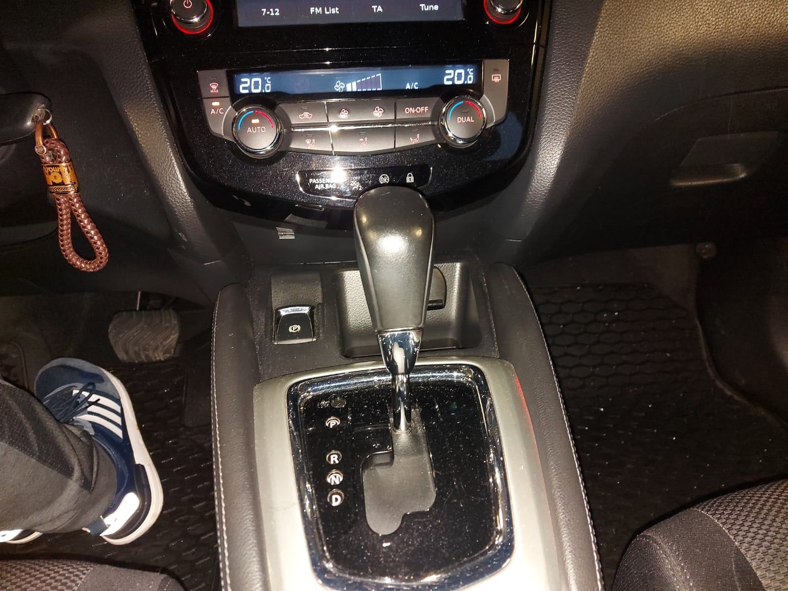 Nissan Qashqai 1,6 dCi X-Tronic automatik, fotografija 6