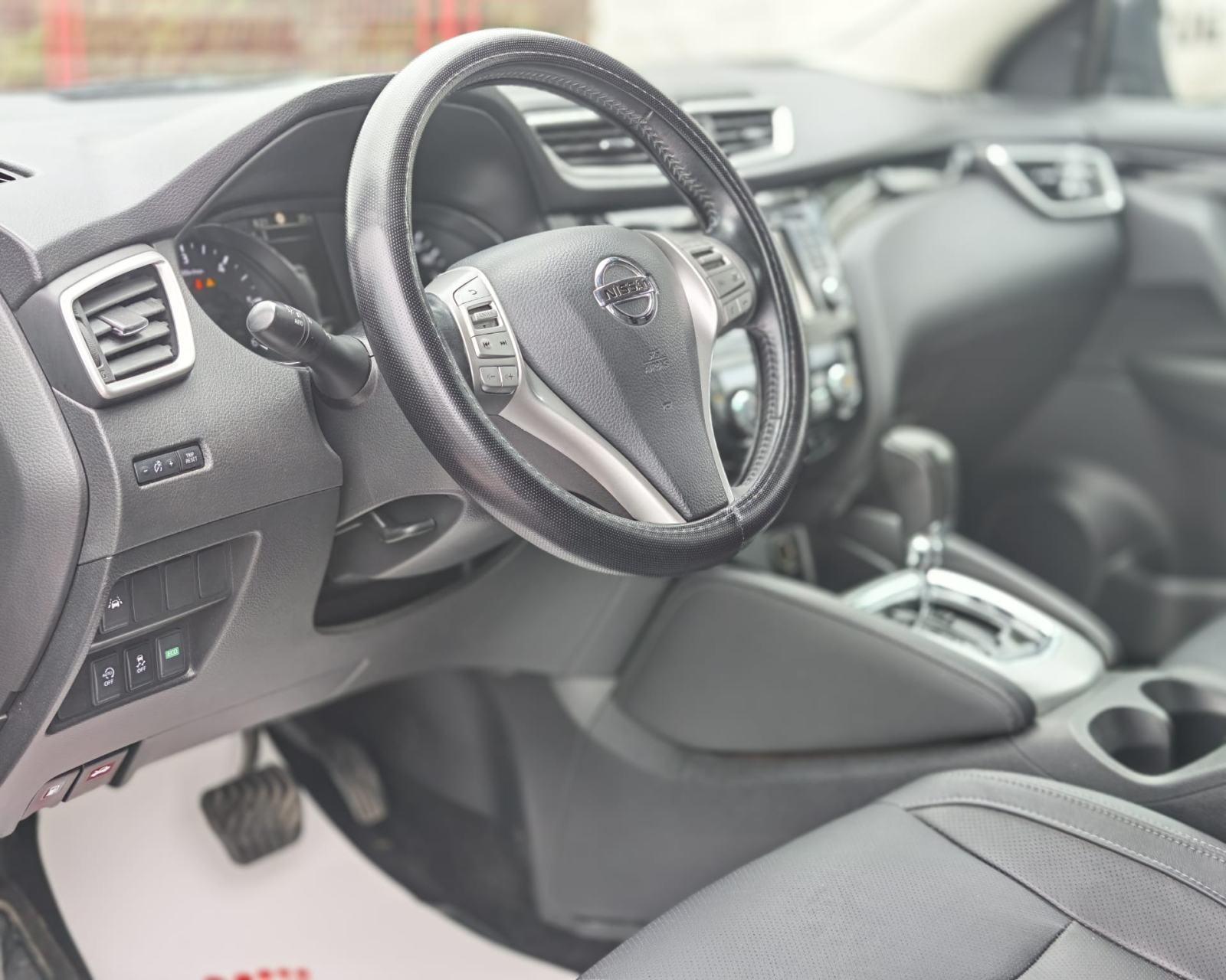 Nissan Qashqai 1,6 dCi X-Tronic*Panorama*Led*Navi*Alu19*Garanija, fotografija 10