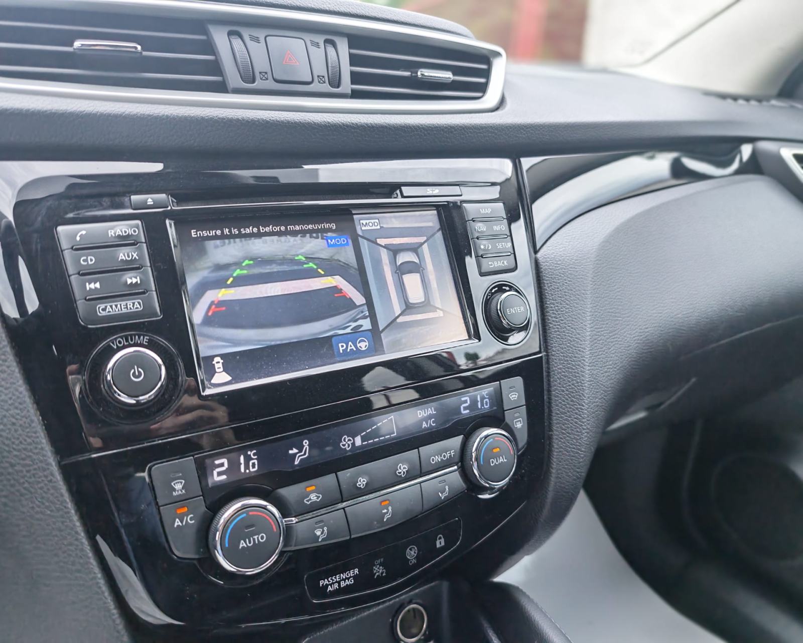 Nissan Qashqai 1,6 dCi X-Tronic*Panorama*Led*Navi*Alu19*Garanija, fotografija 16
