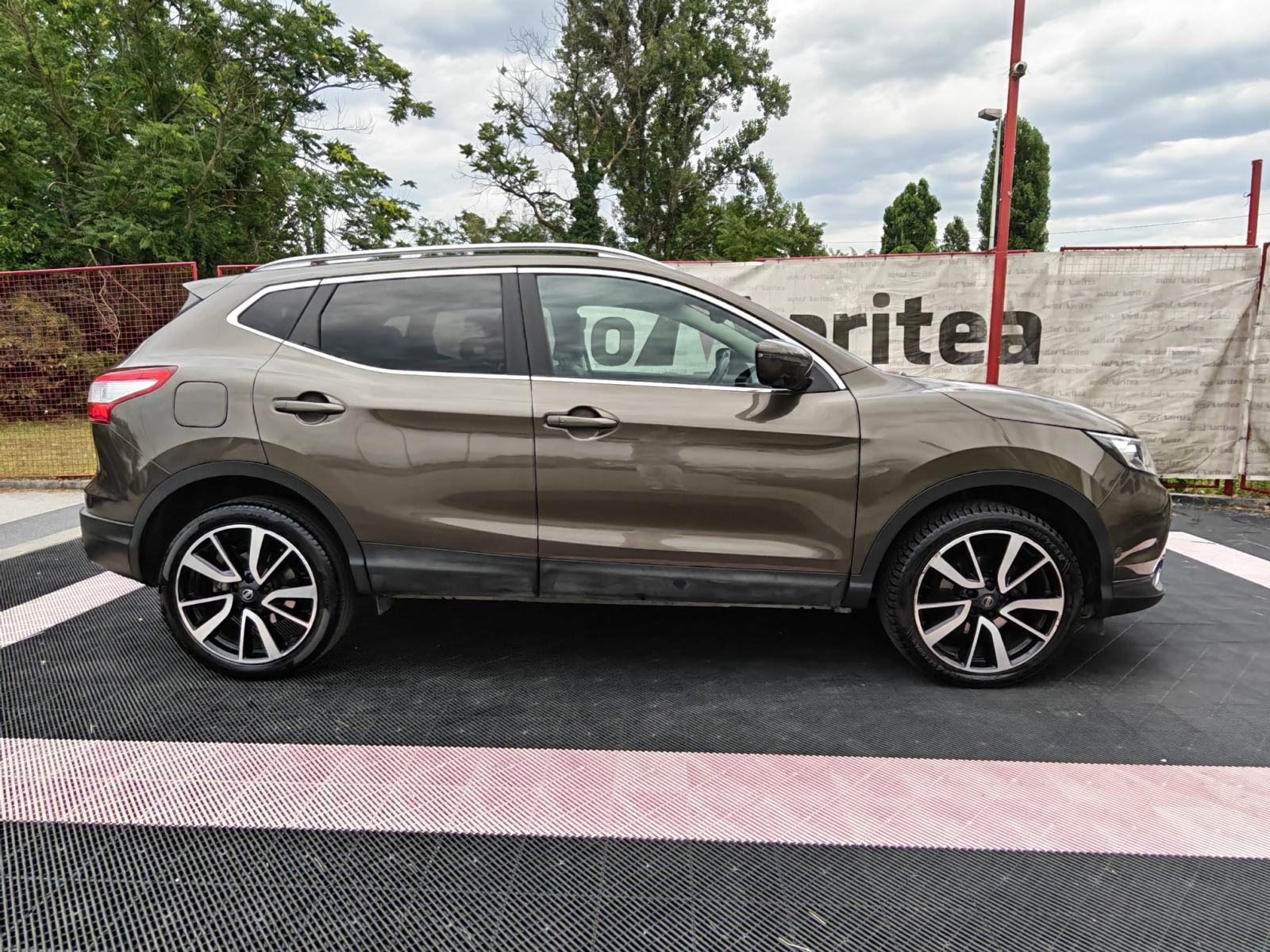 Nissan Qashqai 1,6 dCi X-Tronic*Panorama*Led*Navi*Alu19*Garanija, fotografija 8
