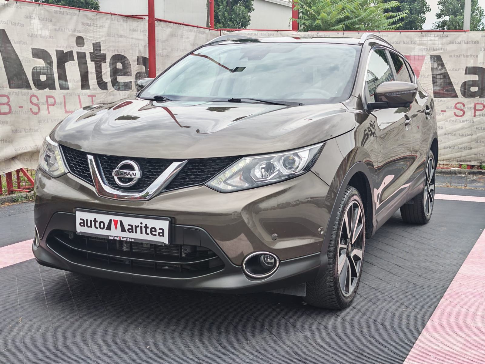 Nissan Qashqai 1,6 dCi X-Tronic*Panorama*Led*Navi*Alu19*Garanija, fotografija 2
