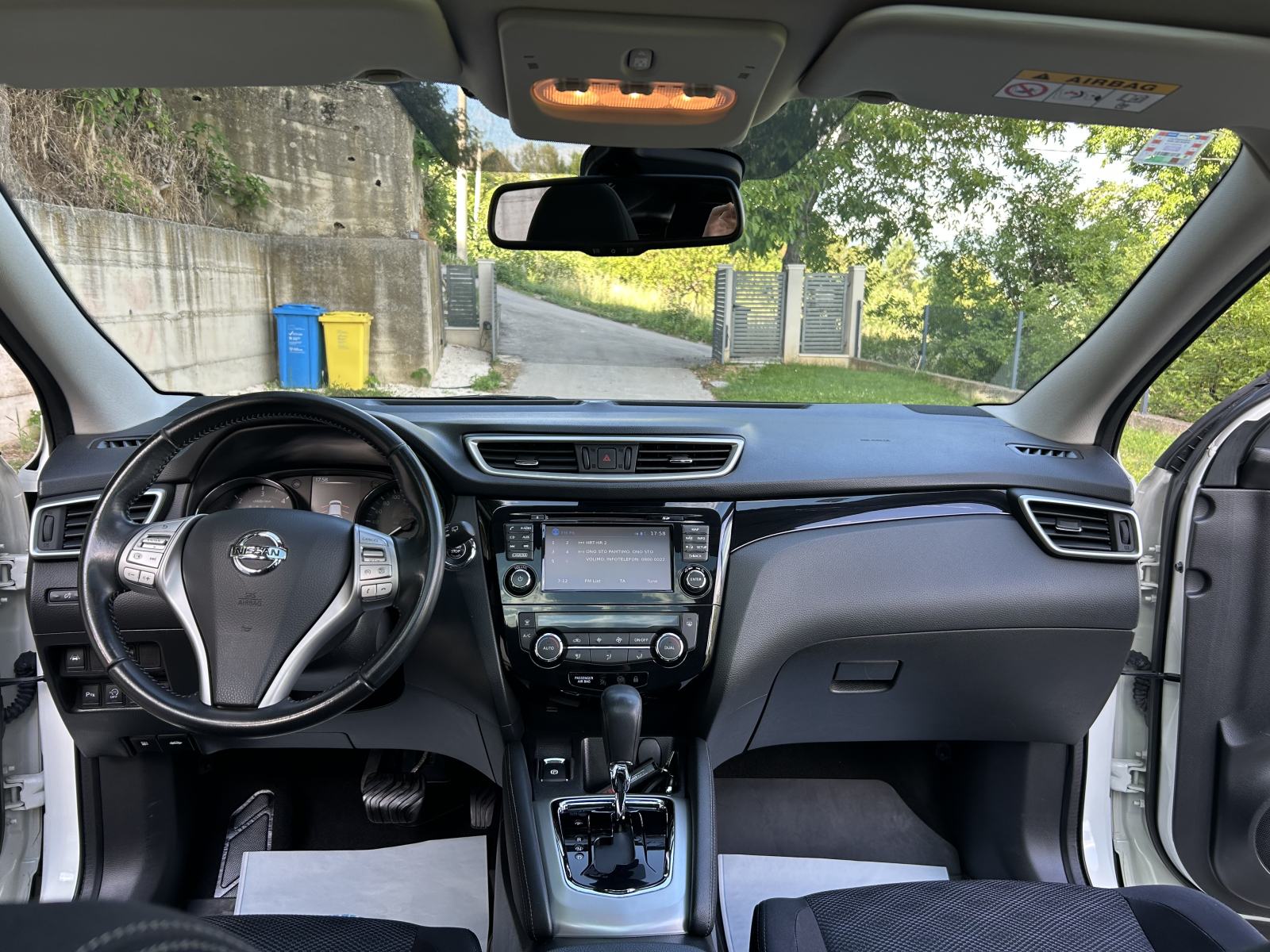Nissan Qashqai 1,6 dCi X-Tronic, fotografija 6