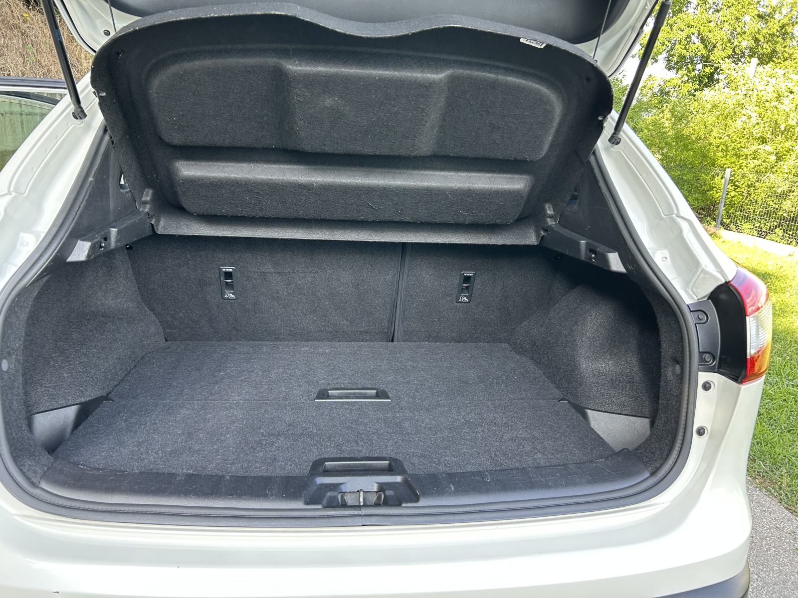 Nissan Qashqai 1,6 dCi X-Tronic, fotografija 14