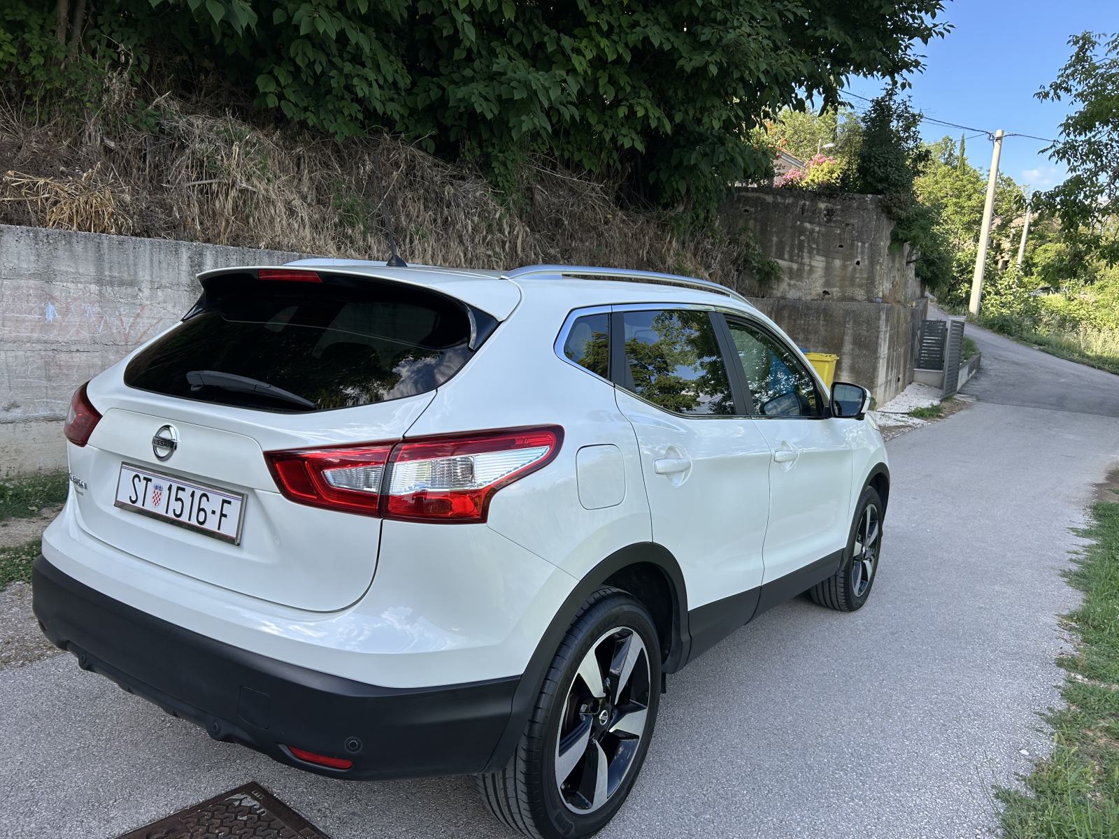 Nissan Qashqai 1,6 dCi X-Tronic, fotografija 4