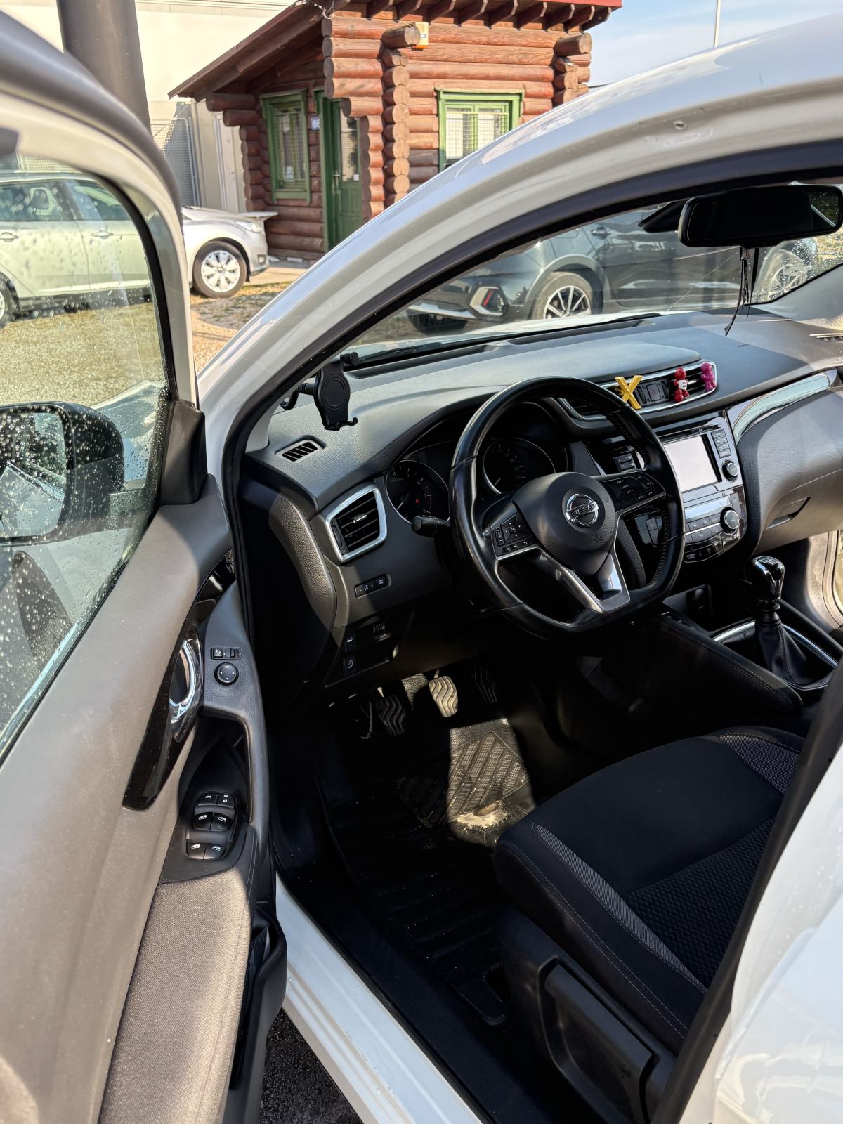 Nissan Qashqai 1,6 DIG-T, fotografija 3