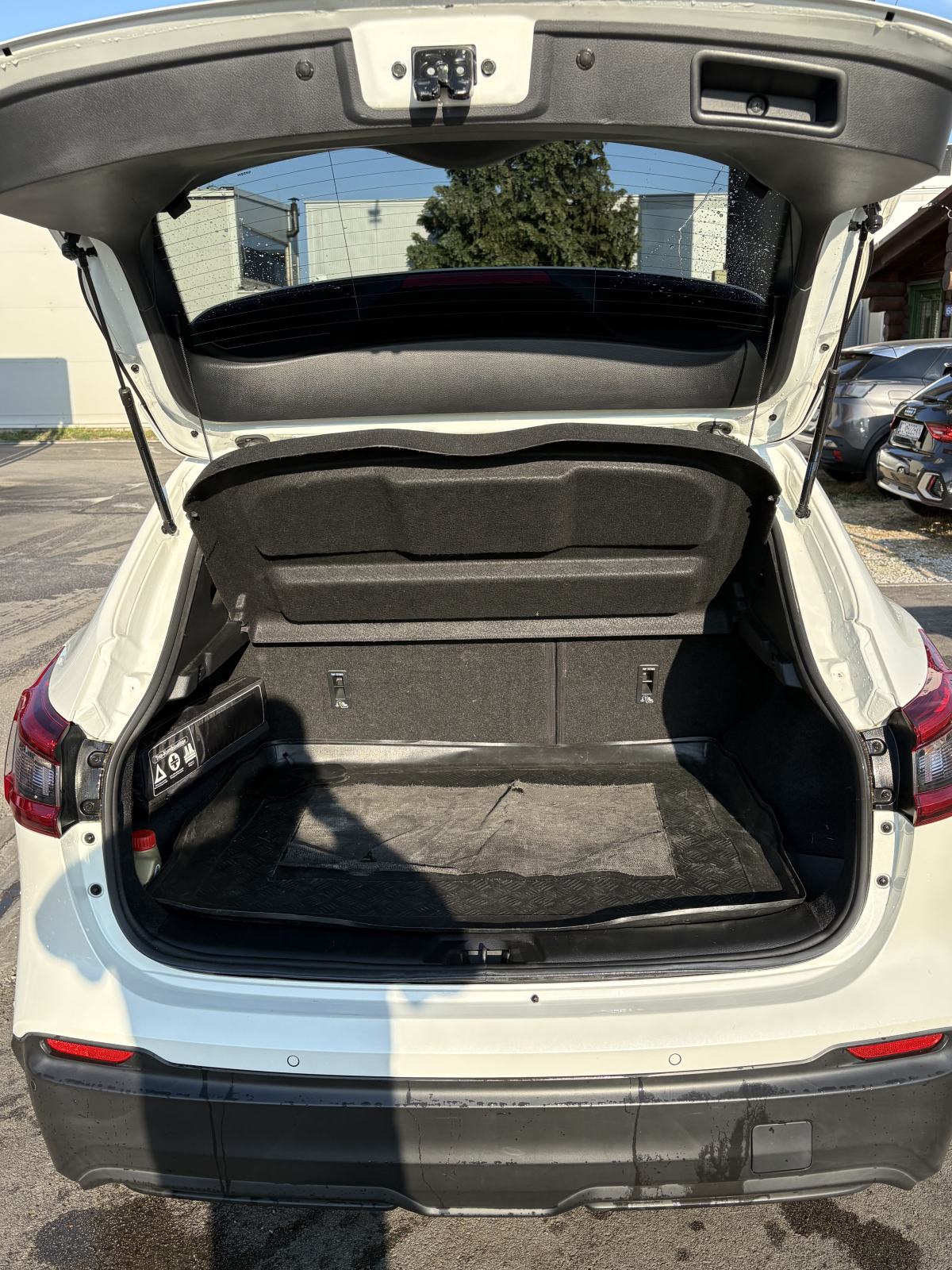 Nissan Qashqai 1,6 DIG-T, fotografija 4