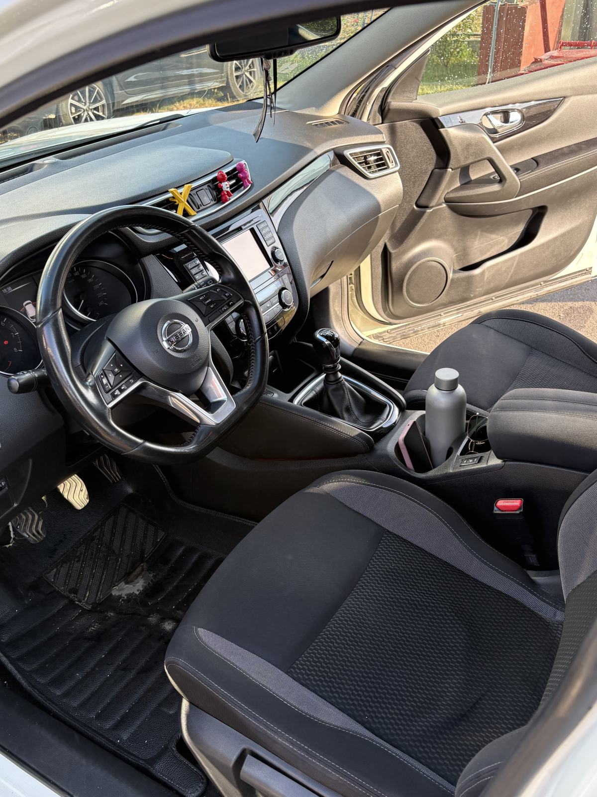 Nissan Qashqai 1,6 DIG-T, fotografija 12