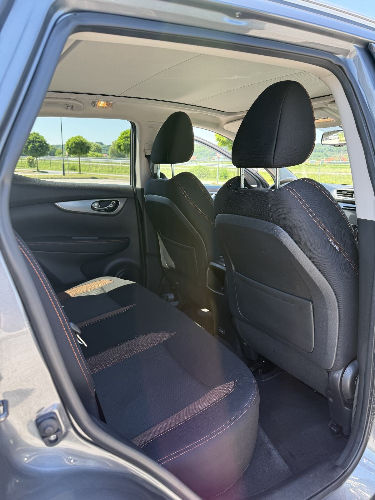 Nissan Qashqai 1,7 DCI 150ks SERV.,NAVI.,LED.,XENON,PANO.,KAM.360, fotografija 12
