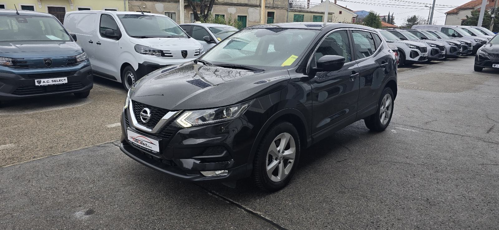 Nissan Qashqai 1,7 DCI - 2020 - NAVI - KAMERA - REG 1 GOD !!!, fotografija 1