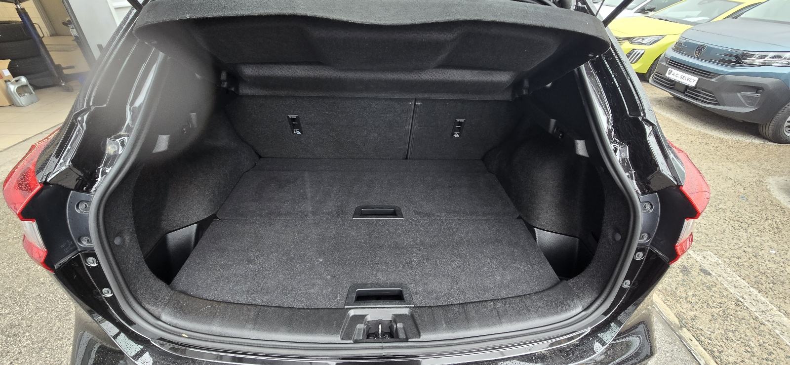 Nissan Qashqai 1,7 DCI - 2020 - NAVI - KAMERA - REG 1 GOD !!!, fotografija 11