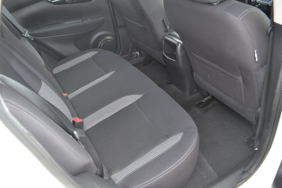 Nissan Qashqai 1,7 dci *** 4x4 *** 110kW *** KUKA *** LEASING 1-6 god, fotografija 16
