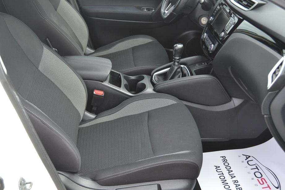 Nissan Qashqai 1,7 dci *** 4x4 *** 110kW *** KUKA *** LEASING 1-6 god, fotografija 17