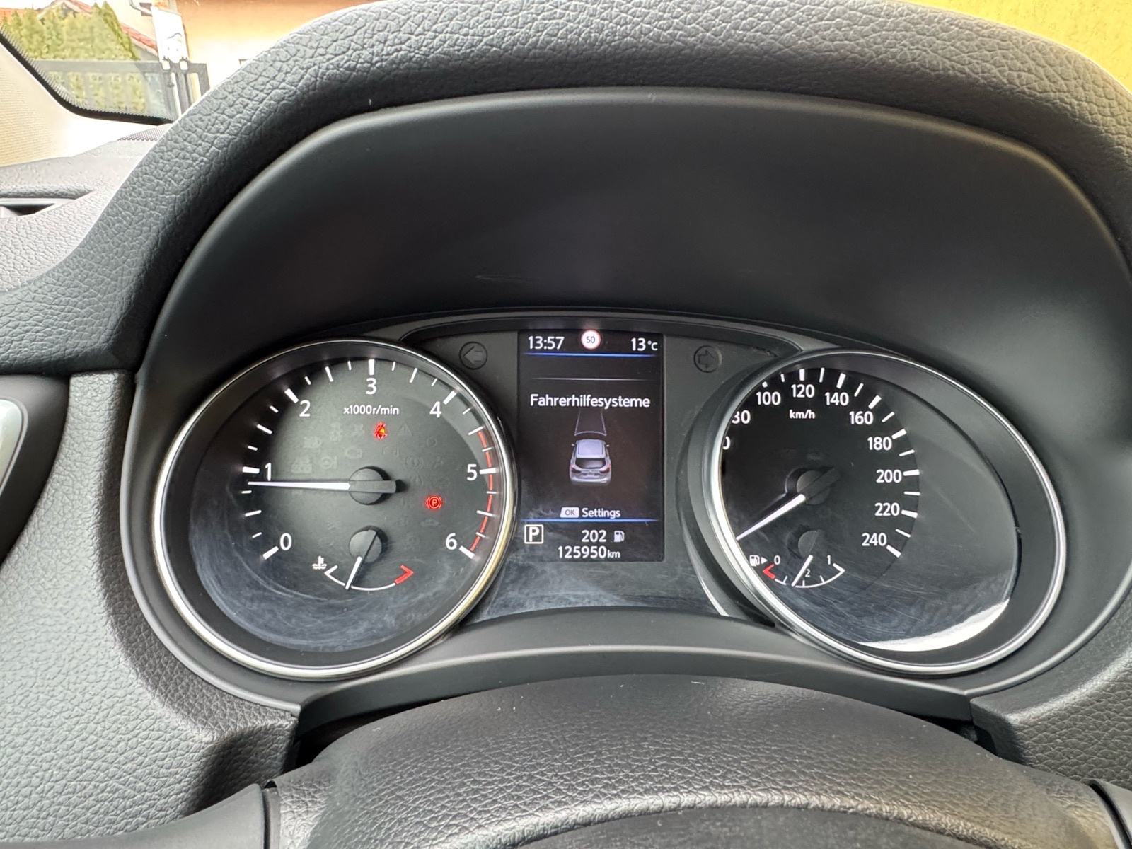 Nissan Qashqai 1,7 DCi 4X4 N-CONNECTA.X-Tronic,LED,360 Kamera,Navi, fotografija 20