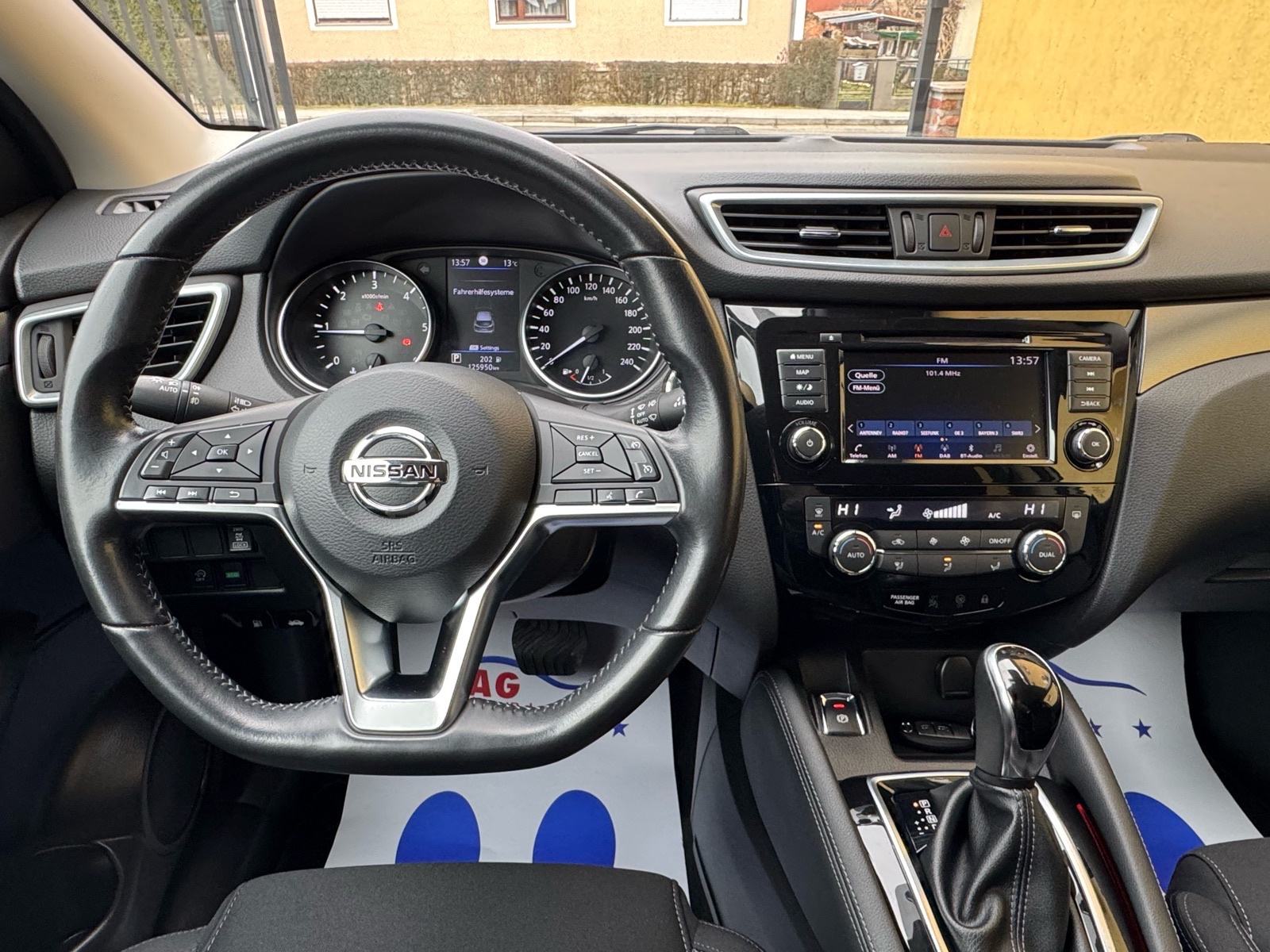 Nissan Qashqai 1,7 DCi 4X4 N-CONNECTA.X-Tronic,LED,360 Kamera,Navi, fotografija 19