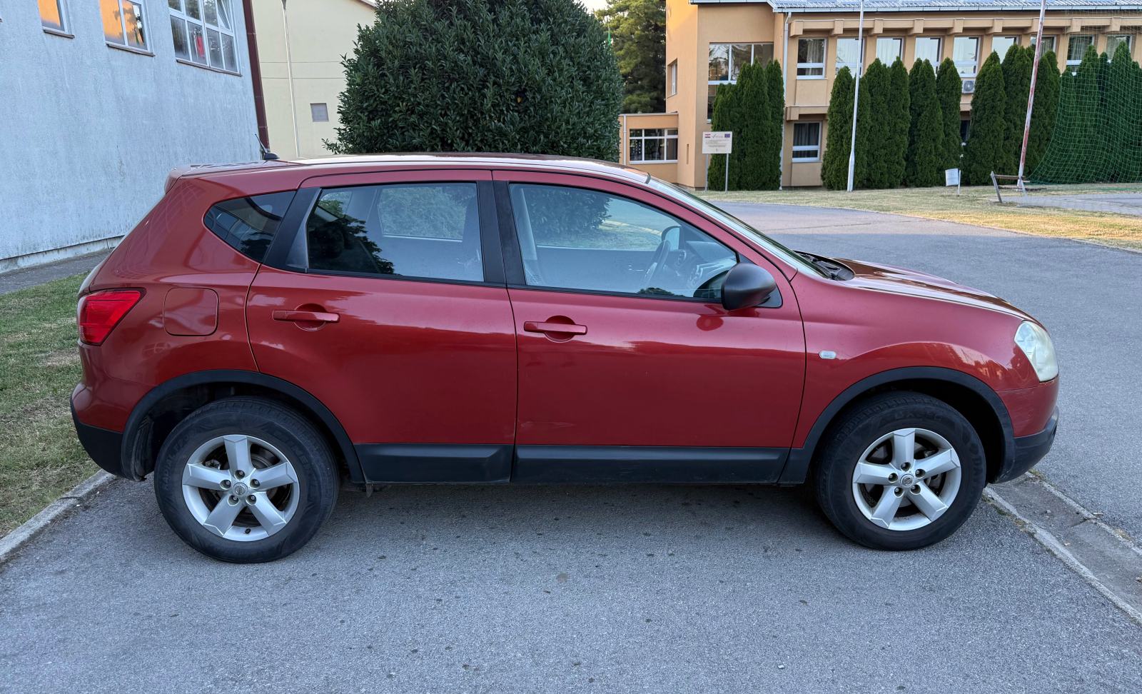 Nissan Qashqai 2,0 BENZIN-PLIN, fotografija 6