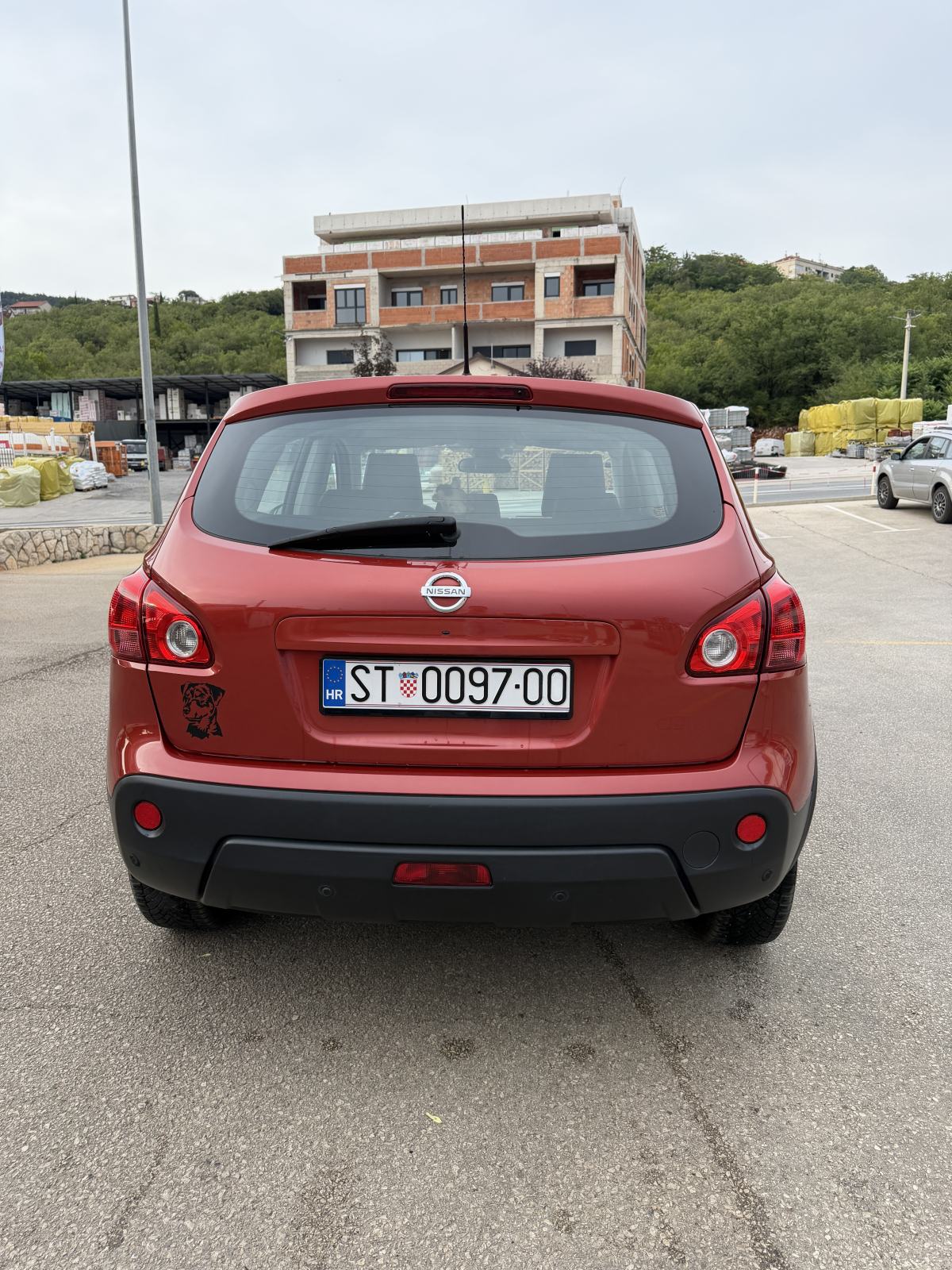 Nissan Qashqai 2,0 dCi-4x4-REG 7/27–HITNO, fotografija 4