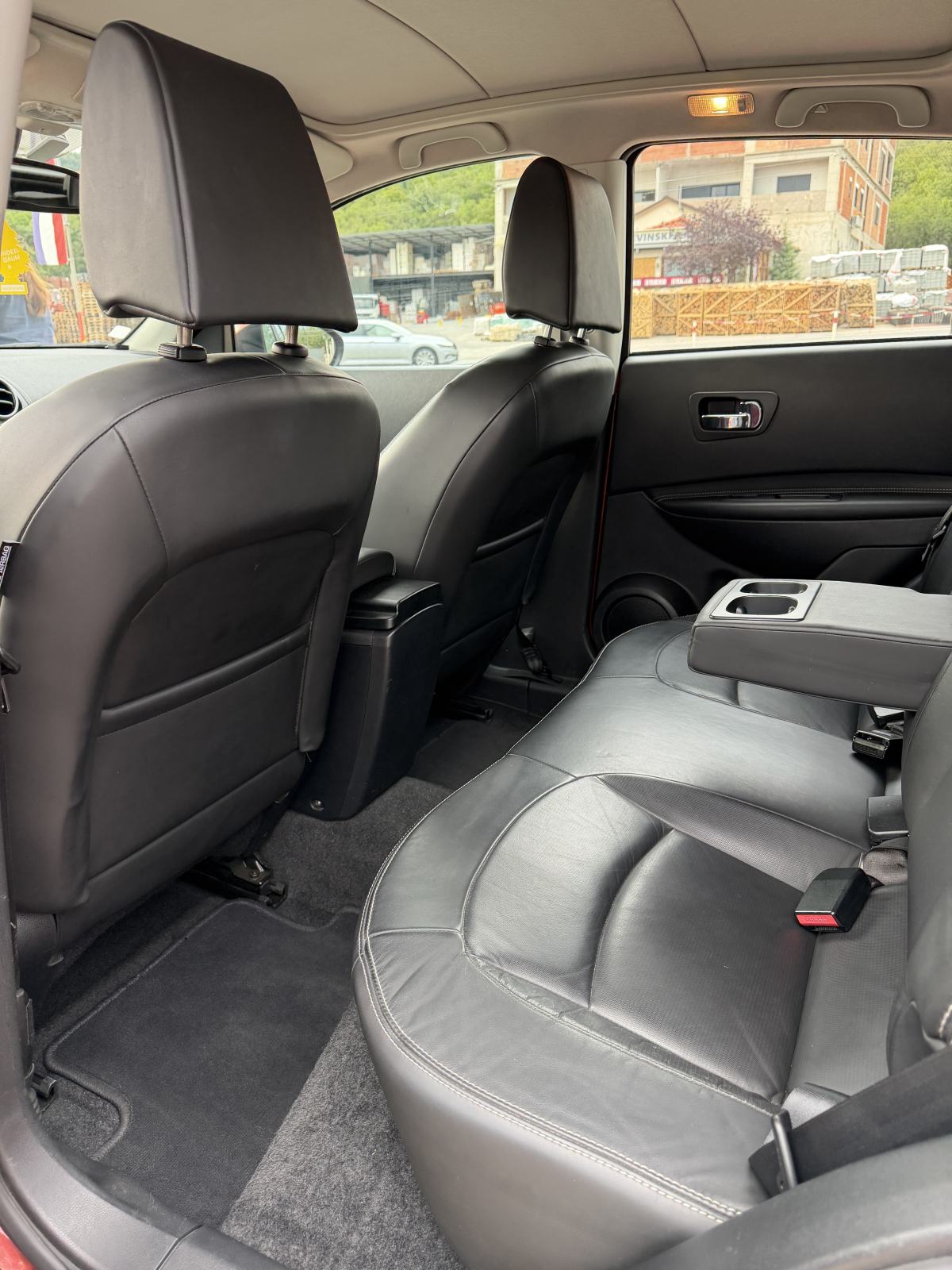 Nissan Qashqai 2,0 dCi-4x4-REG 7/27–HITNO, fotografija 13