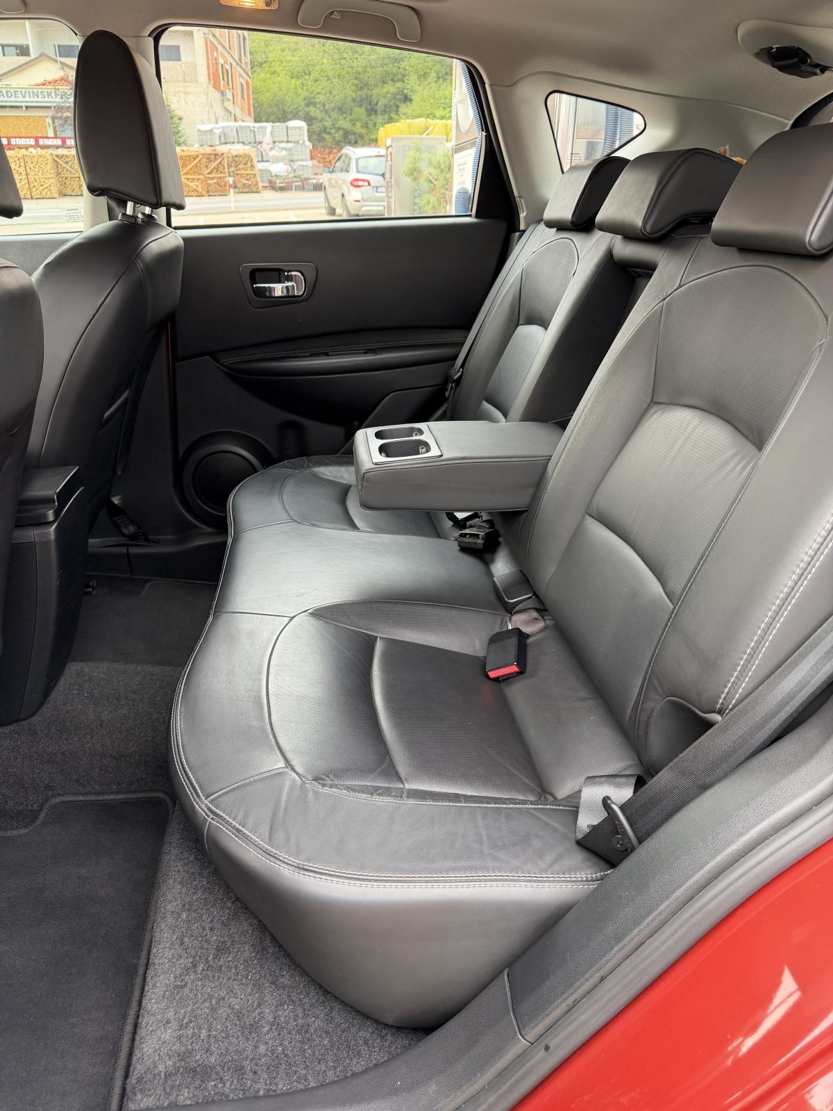 Nissan Qashqai 2,0 dCi-4x4-REG 7/27–HITNO, fotografija 12