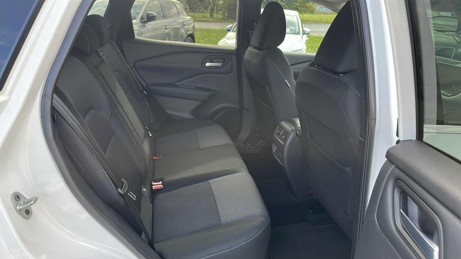 NISSAN QASHQAI 2022 • PREMIUM jamstvo • AutoZubak Rabljena, fotografija 10