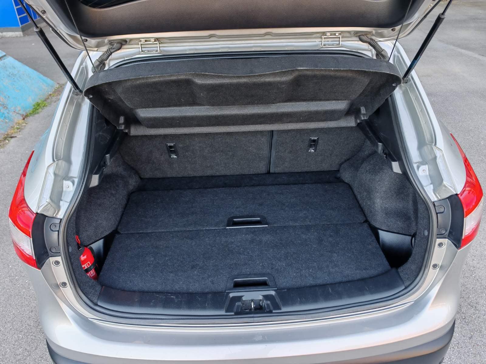 Nissan Qashqai 360 1,2 DIG-T 116ks* KAMERA 360*GRIJANJE, fotografija 13