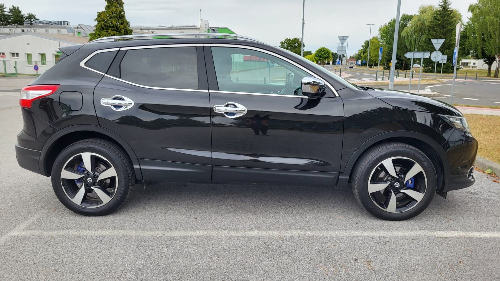 Nissan Qashqai 1.6dci, 4x4 TEKNA,105 TKM,REG.G.DANA,360°KAMERA, fotografija 8