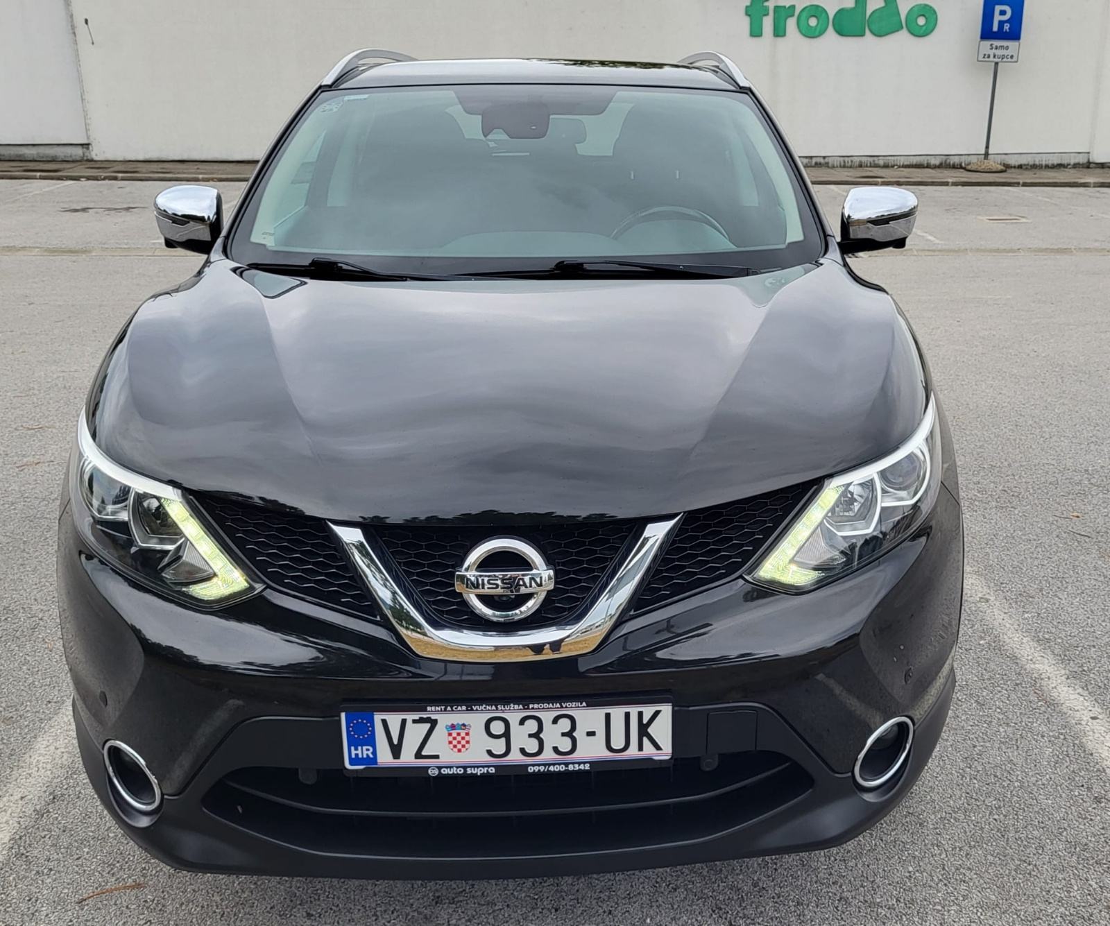 Nissan Qashqai 1.6dci, 4x4 TEKNA,105 TKM,REG.G.DANA,360°KAMERA, fotografija 2