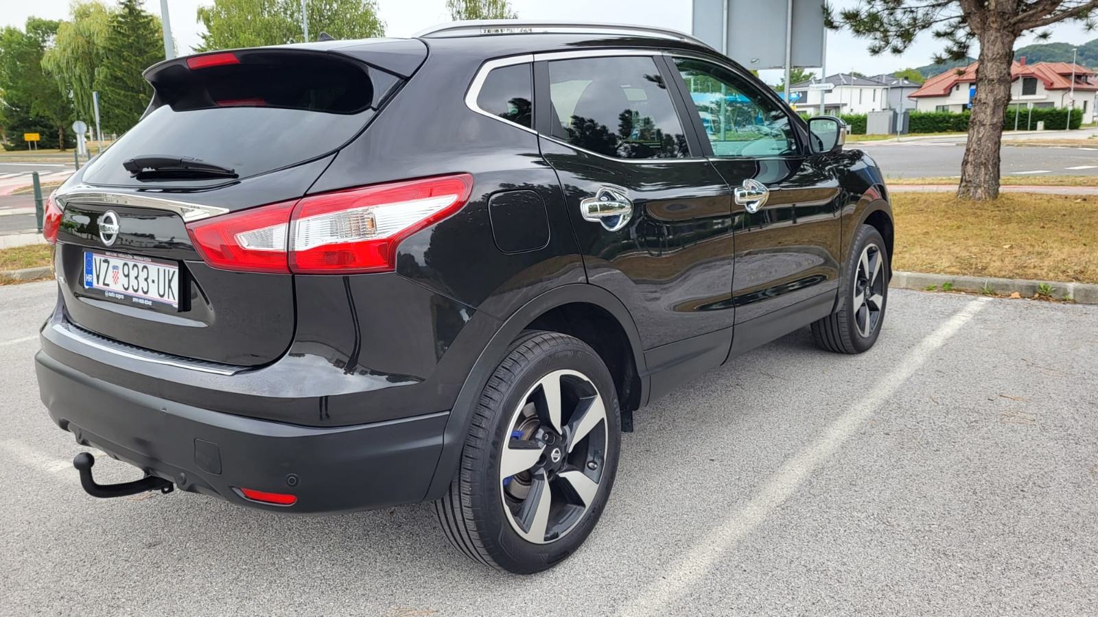 Nissan Qashqai 1.6dci, 4x4 TEKNA,105 TKM,REG.G.DANA,360°KAMERA, fotografija 13