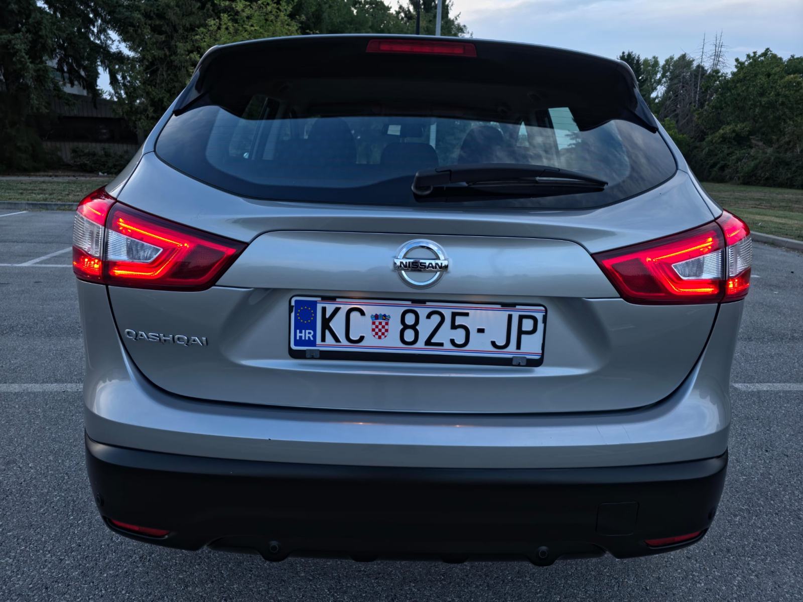 Nissan Qashqai AUTOMATIK SAMO 99000KM, fotografija 6
