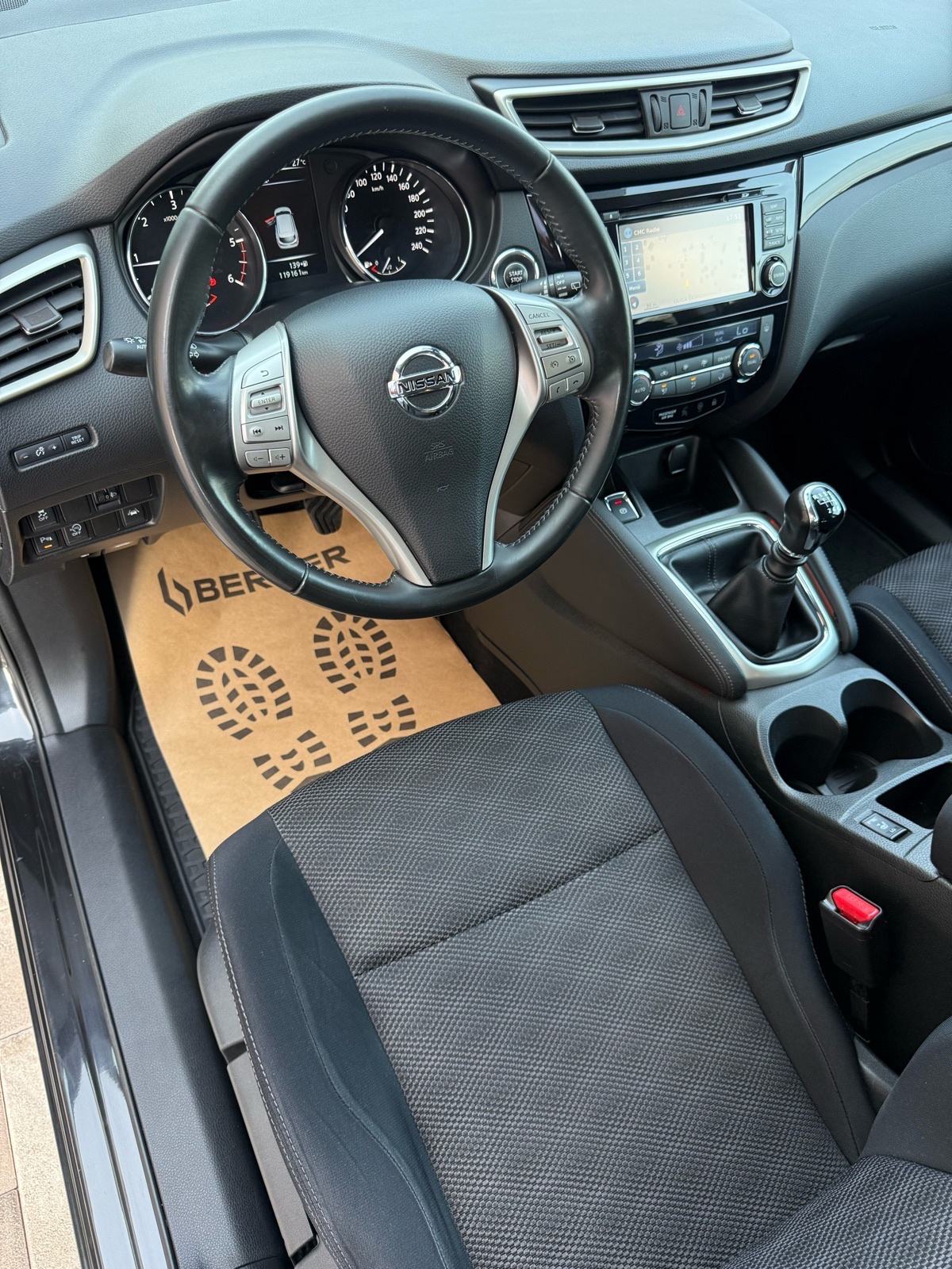 Nissan Qashqai Mod.2016⭐️Jamstvo⭐️Kamere 360*_Navigacija~Alu18, fotografija 17