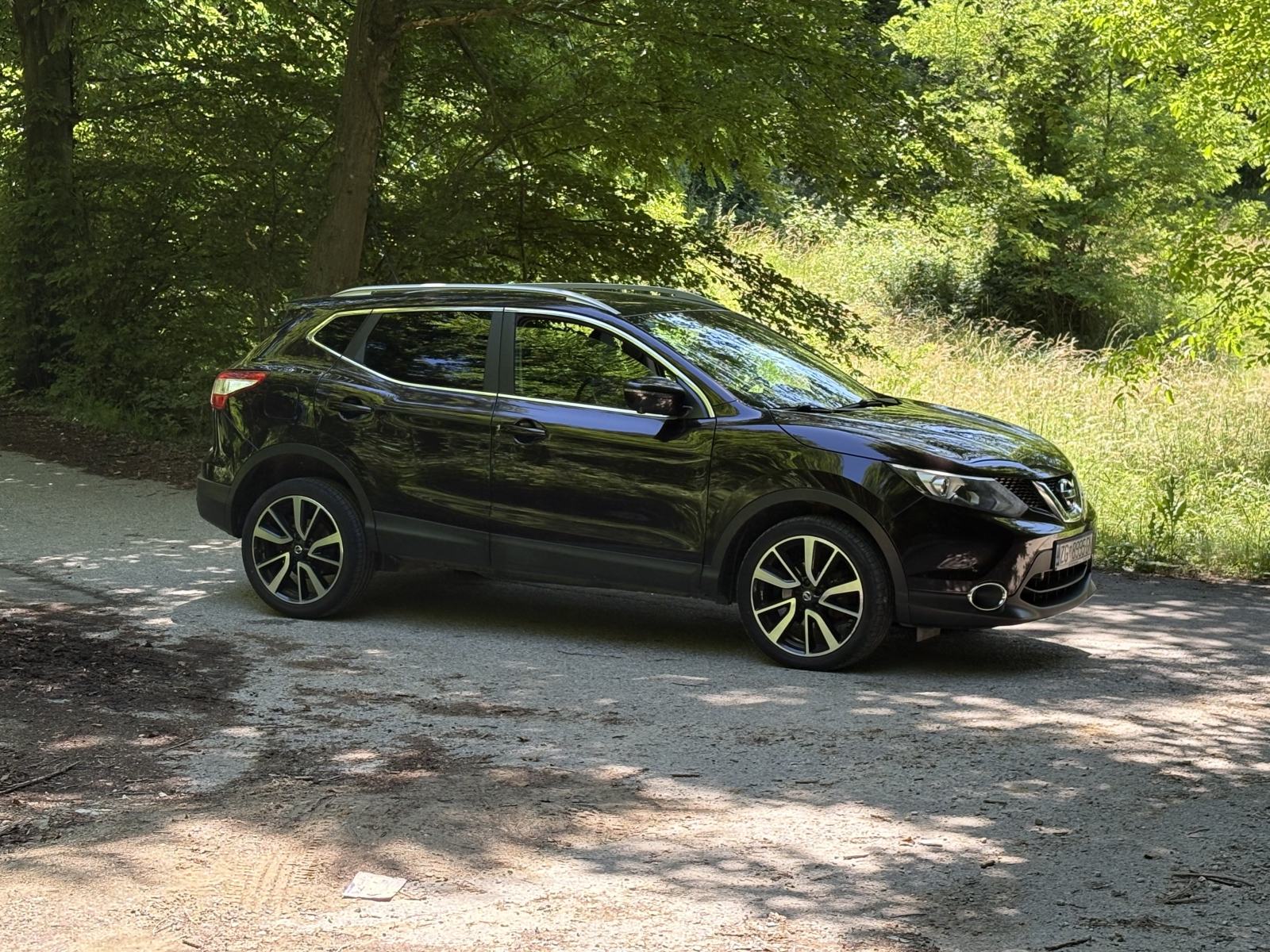 Nissan Qashqai Tekna Panorama, Navi, Lane Assist, Full oprema, fotografija 2
