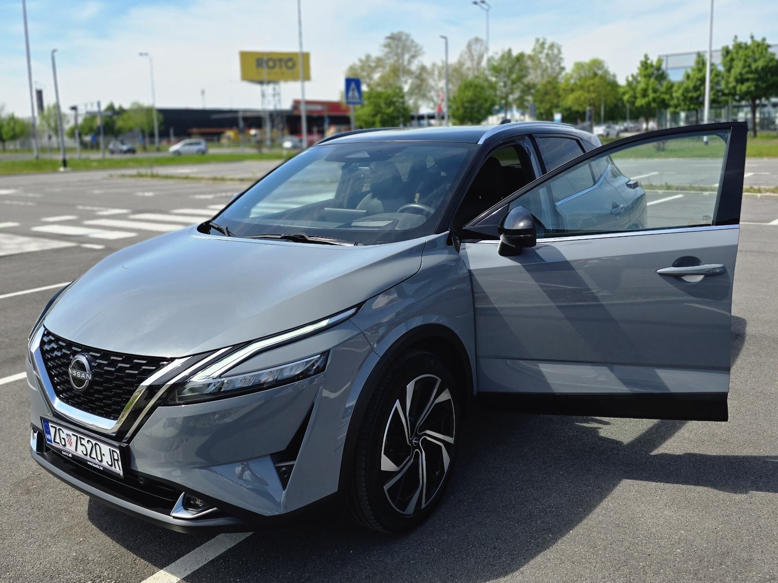 Nissan Qashqai 1.3 MHEV Xtronic Tekna+ 158 KS - Sva oprema, fotografija 5