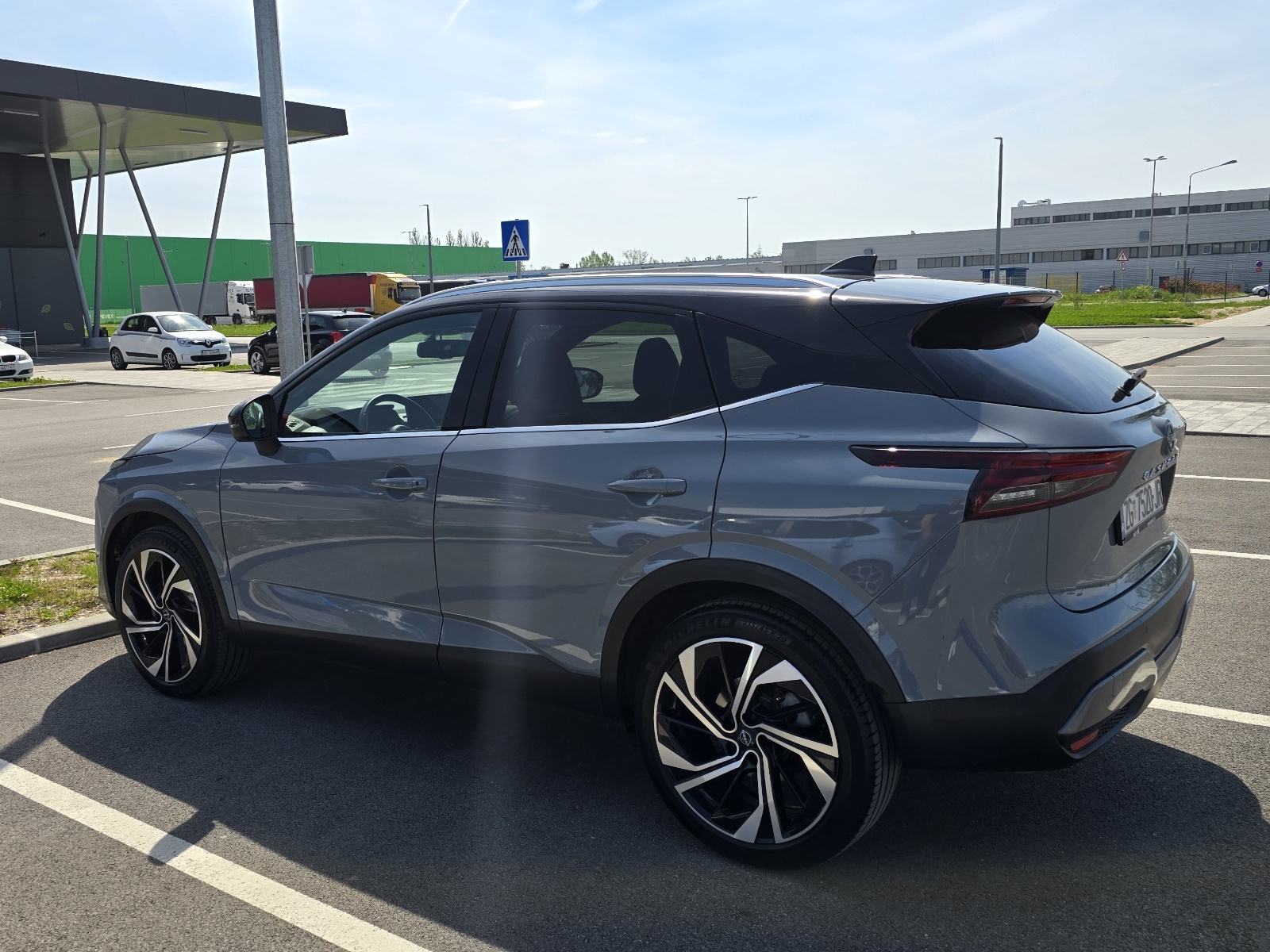Nissan Qashqai 1.3 MHEV Xtronic Tekna+ 158 KS - Sva oprema, fotografija 2