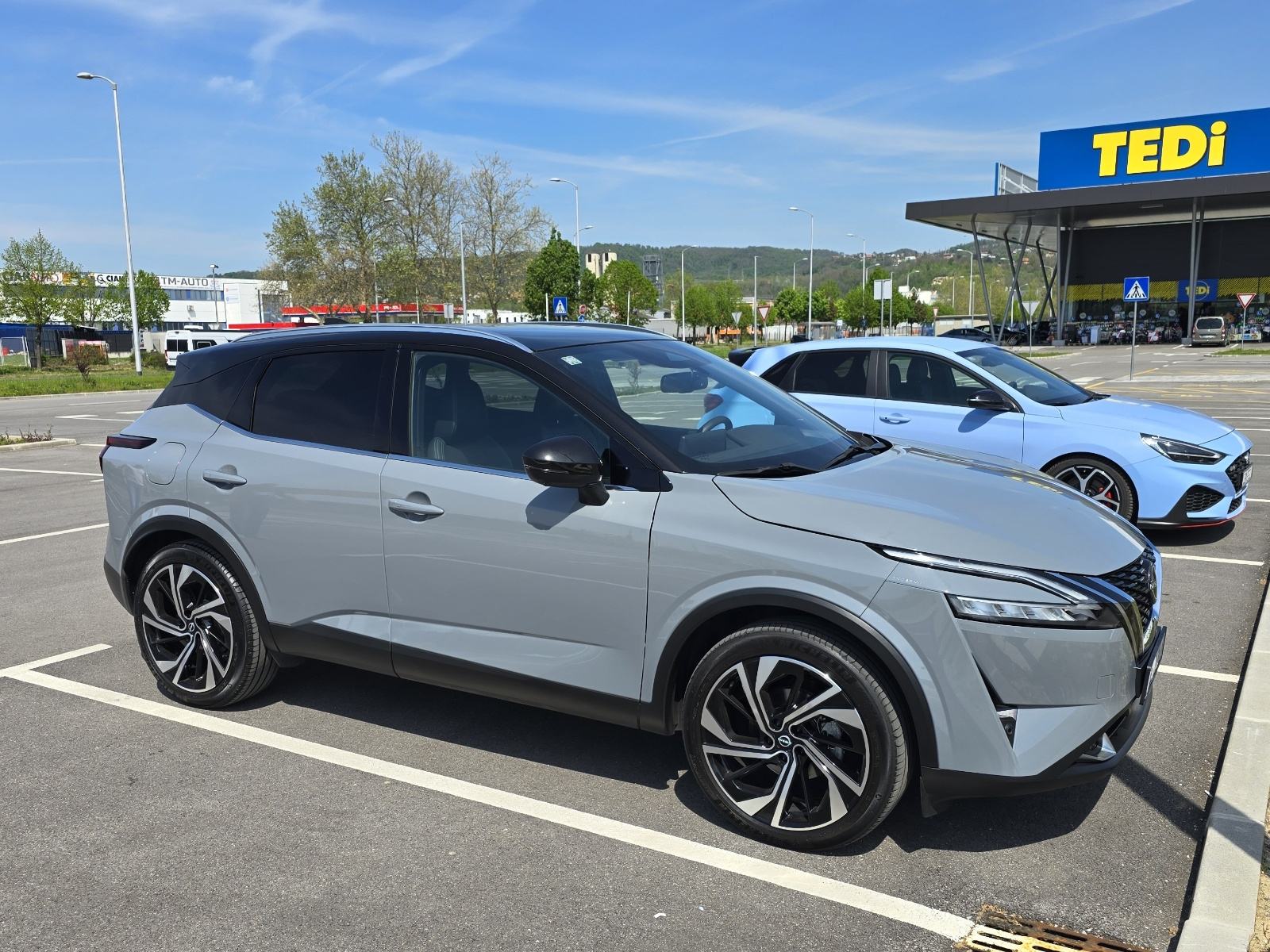 Nissan Qashqai 1.3 MHEV Xtronic Tekna+ 158 KS - Sva oprema, fotografija 4