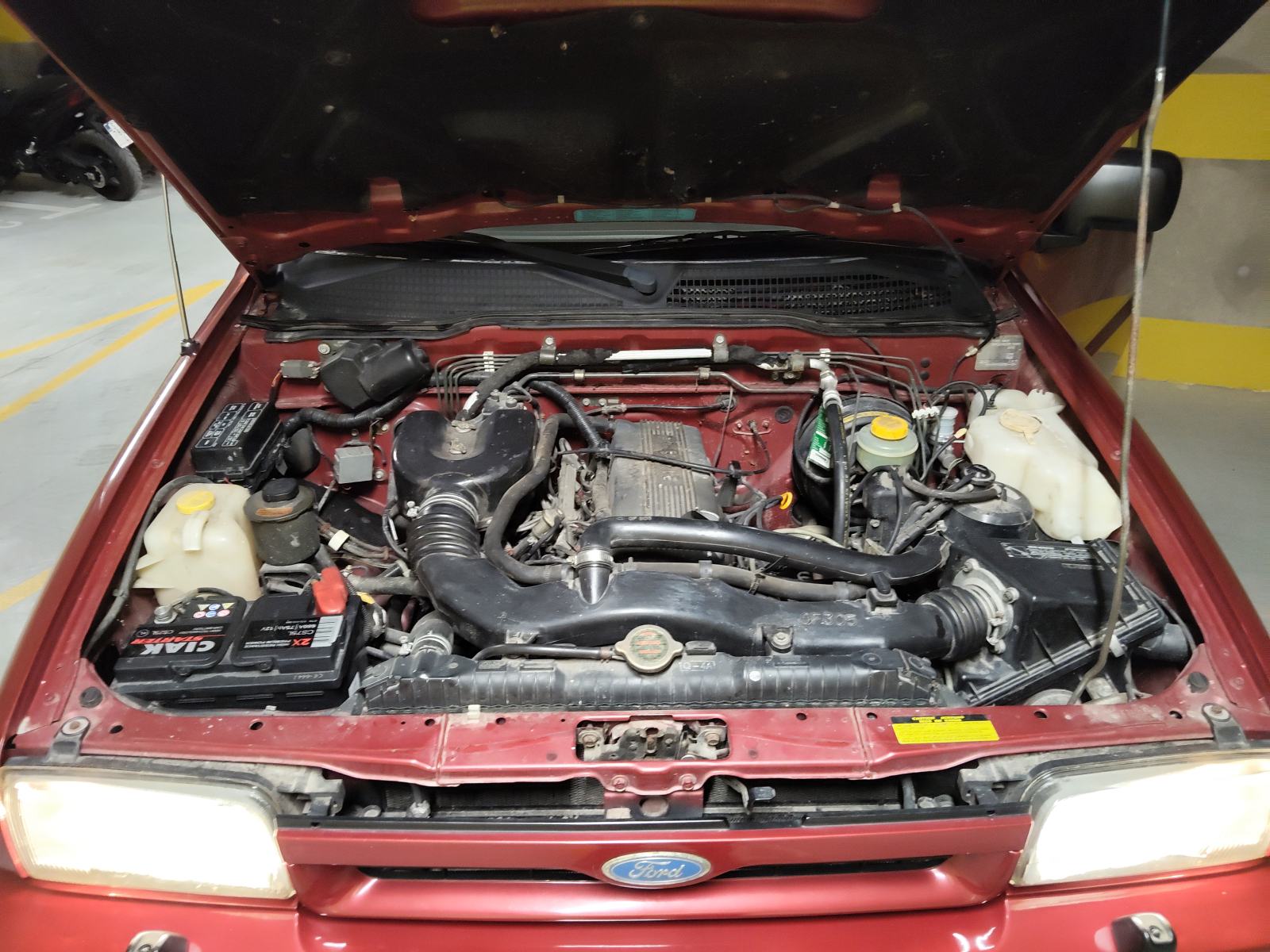 Nissan Terrano 2.4i GLX, pogled izvana - slika 3