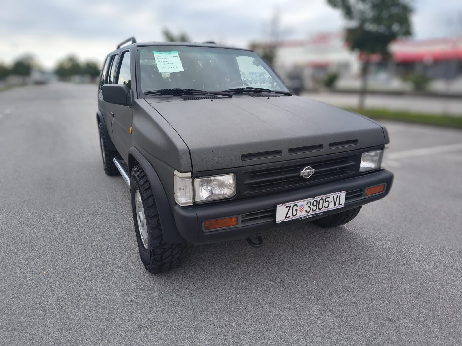 Nissan Terrano 3.0 v6 automatik, fotografija 2