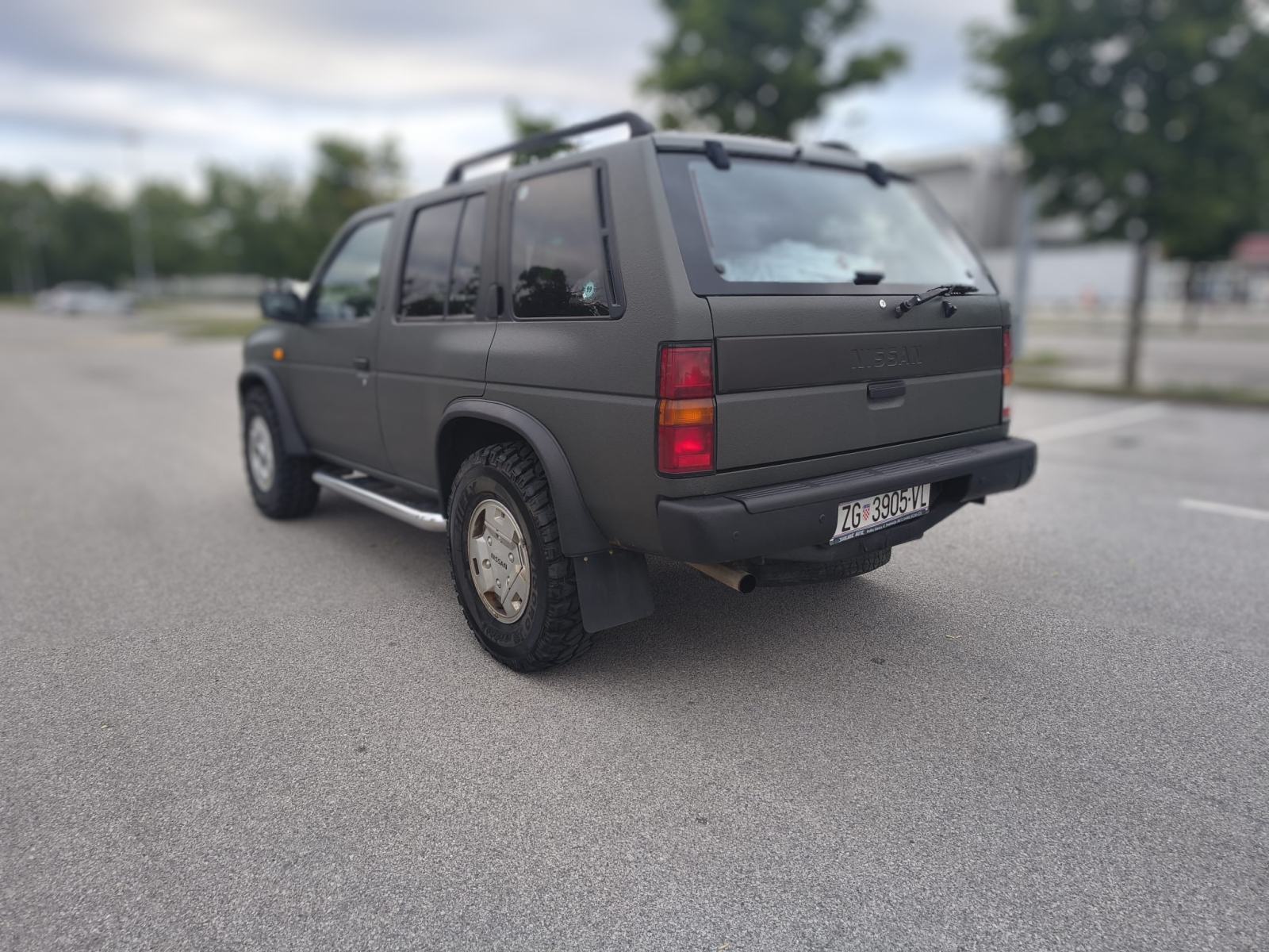 Nissan Terrano 3.0 v6 automatik, fotografija 3