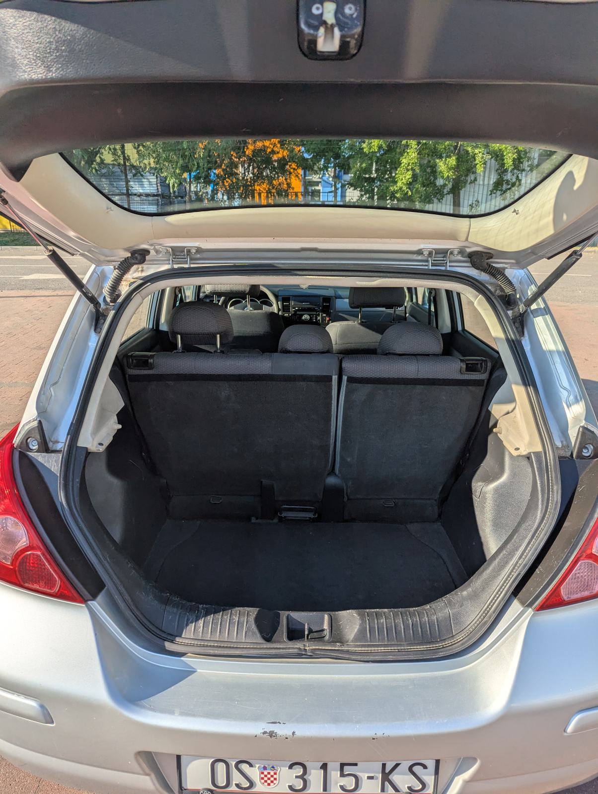 Nissan Tiida 1,6 REG 04/27, klima *POVOLJNO*, pogled izvana - slika 5